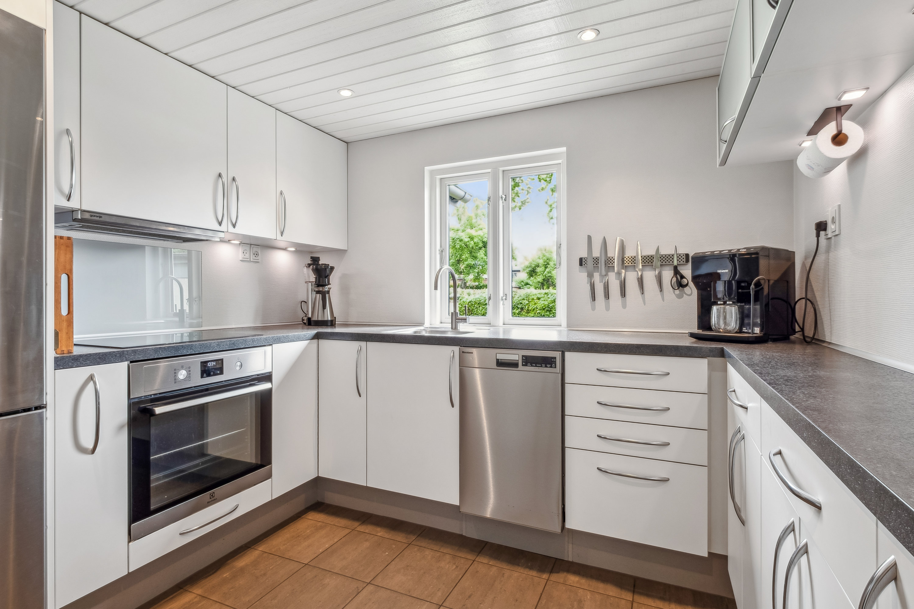 Fremhævet køkken billede i fuldskærmstilstand. Billede af Finsensvej 7, Bækkelund, 8700 Horsens