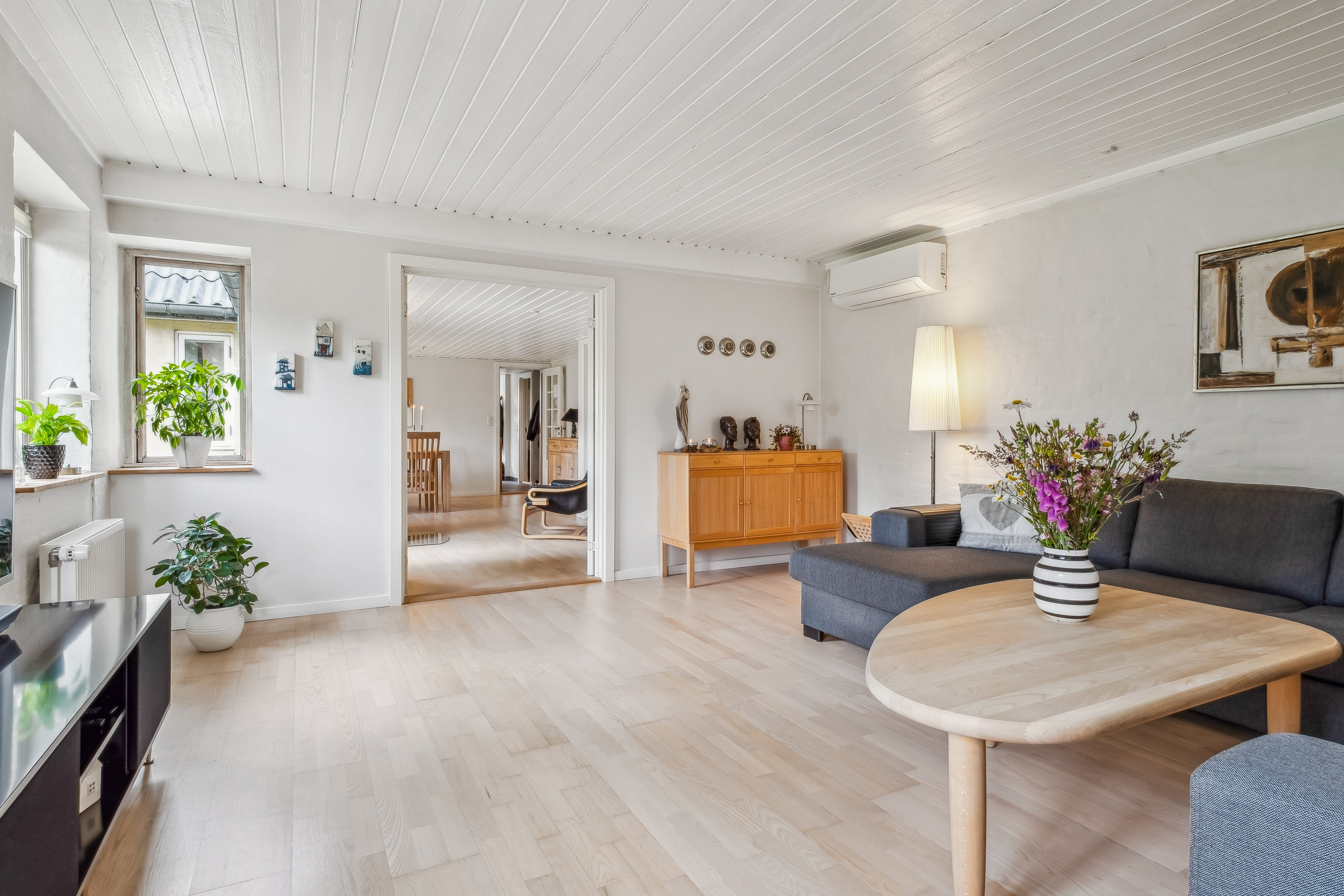 Fremhævet stue billede i fuldskærmstilstand. Billede af Finsensvej 7, Bækkelund, 8700 Horsens