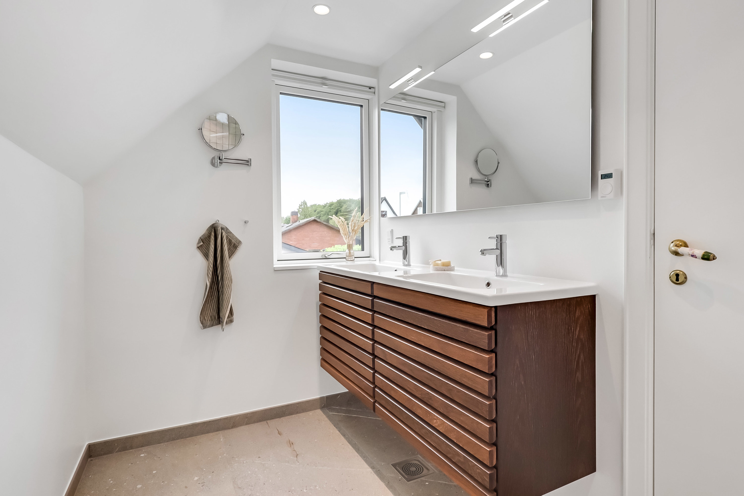 Fremhævet andet billede i fuldskærmstilstand. Billede af Klampenborgvej 26, 5700 Svendborg