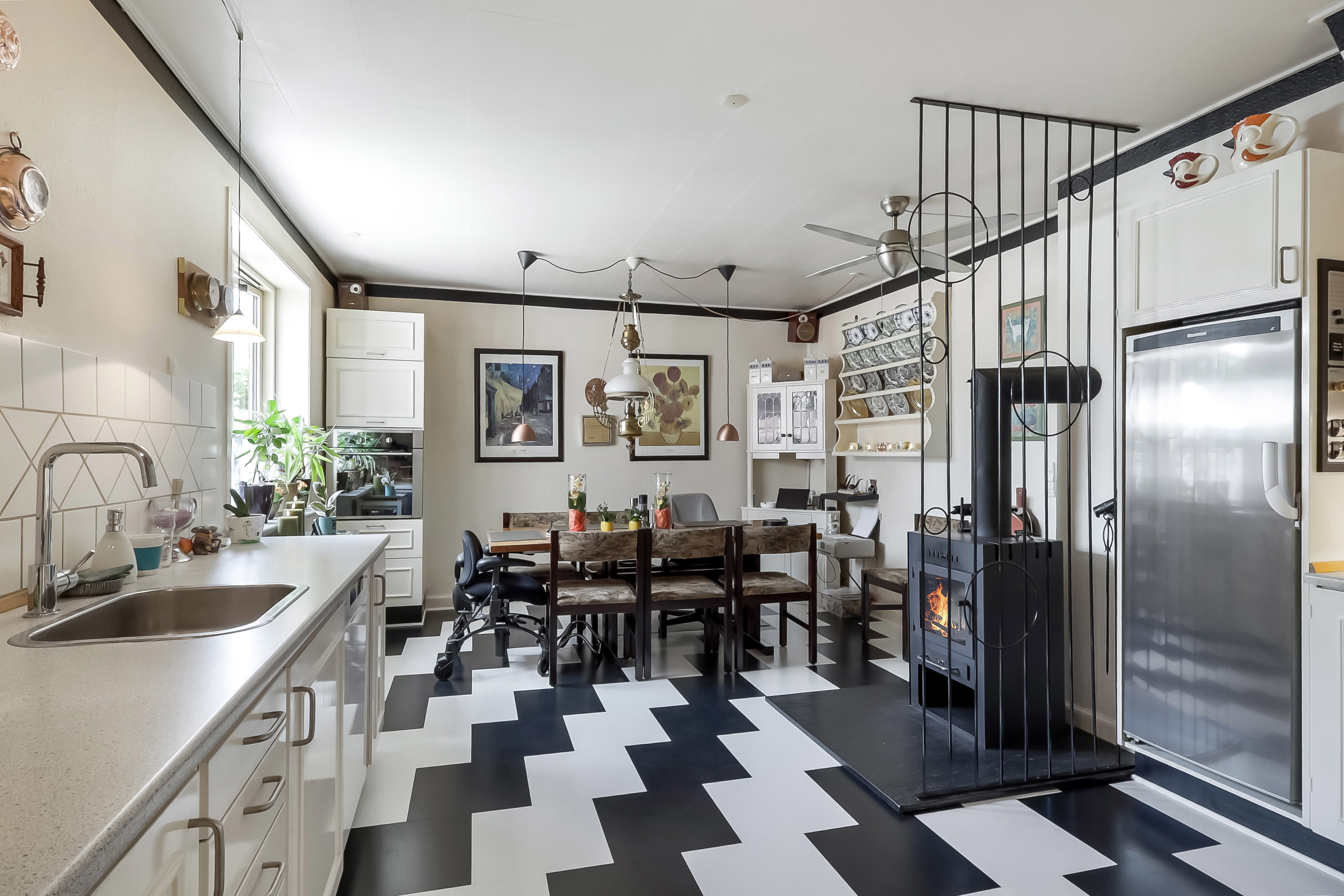 Fremhævet stue billede i fuldskærmstilstand. Billede af Søndergade 1, 5884 Gudme