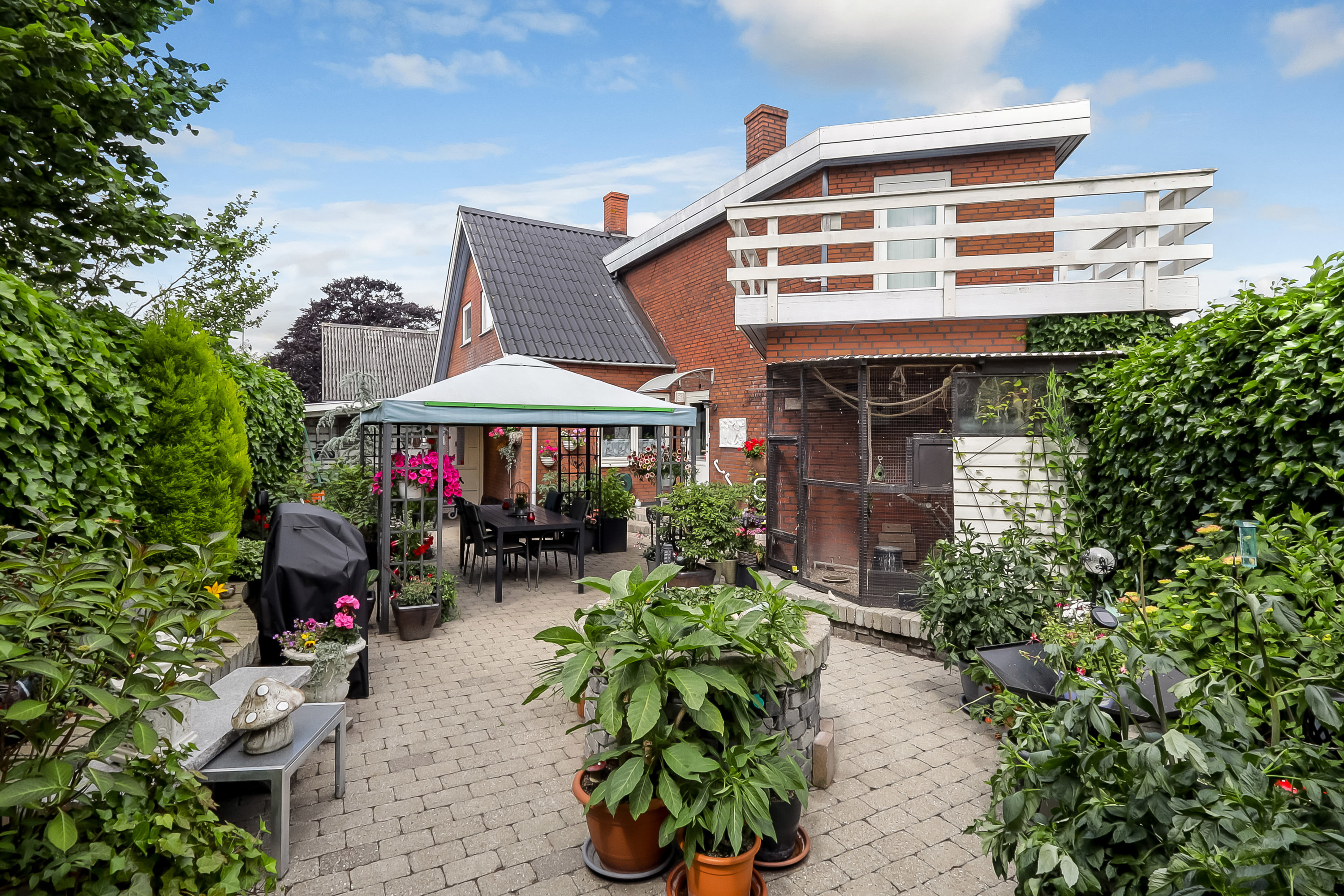 Miniaturebillede 2: ejendommen. Billede af Søndergade 1, 5884 Gudme