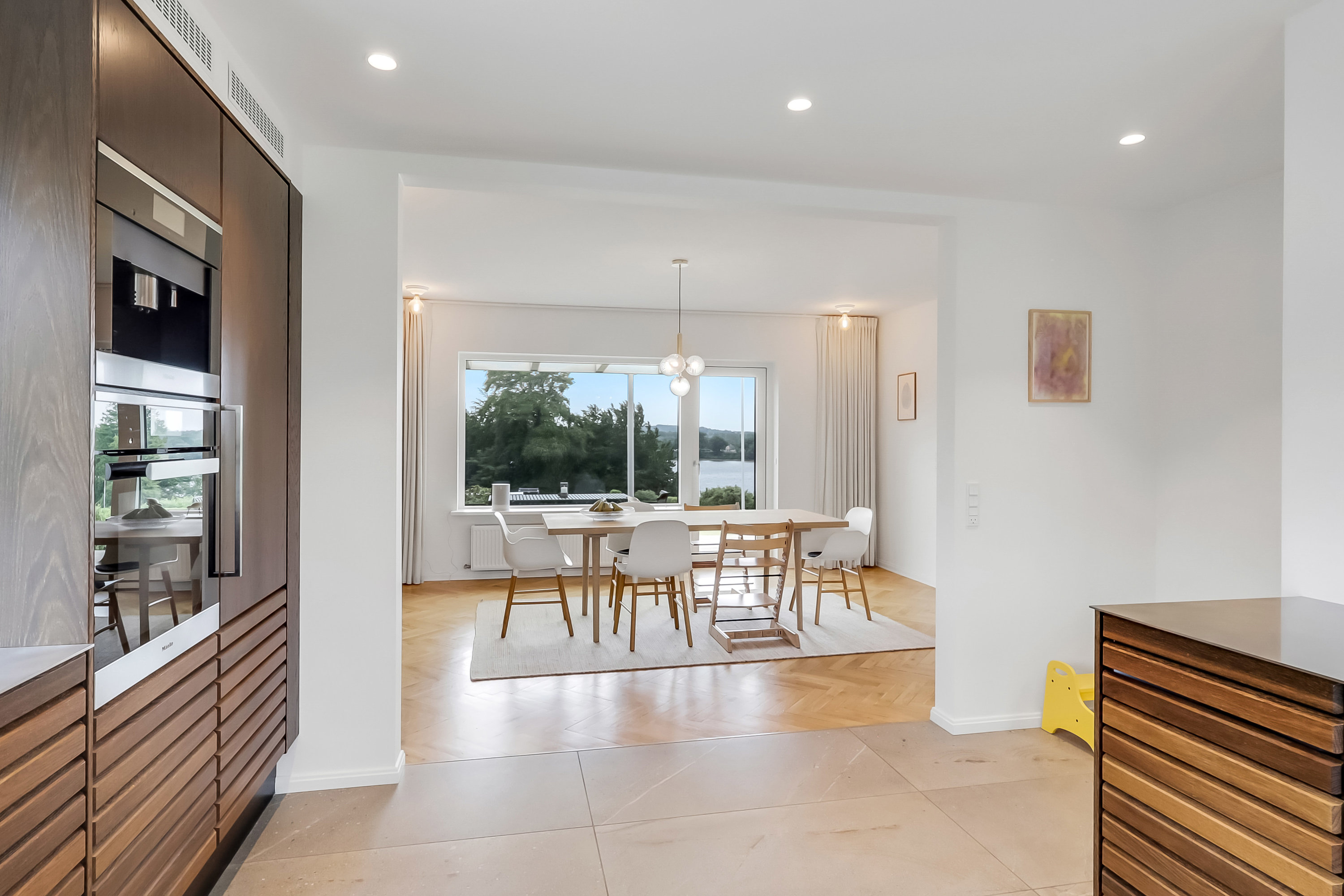 Fremhævet køkken billede i fuldskærmstilstand. Billede af Klampenborgvej 26, 5700 Svendborg