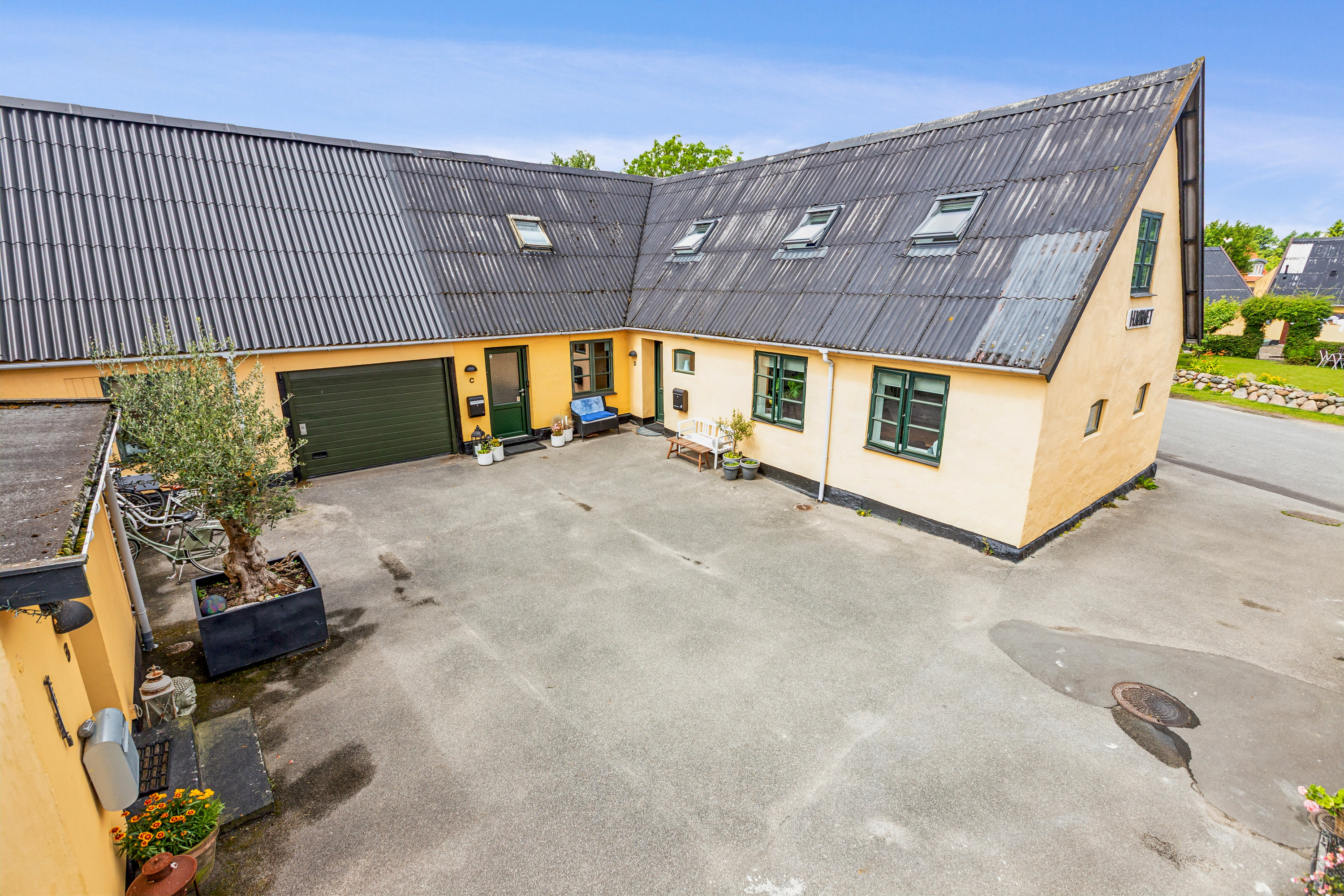 Fremhævet garage billede i fuldskærmstilstand. Billede af Søndergade 9D, 2791 Dragør