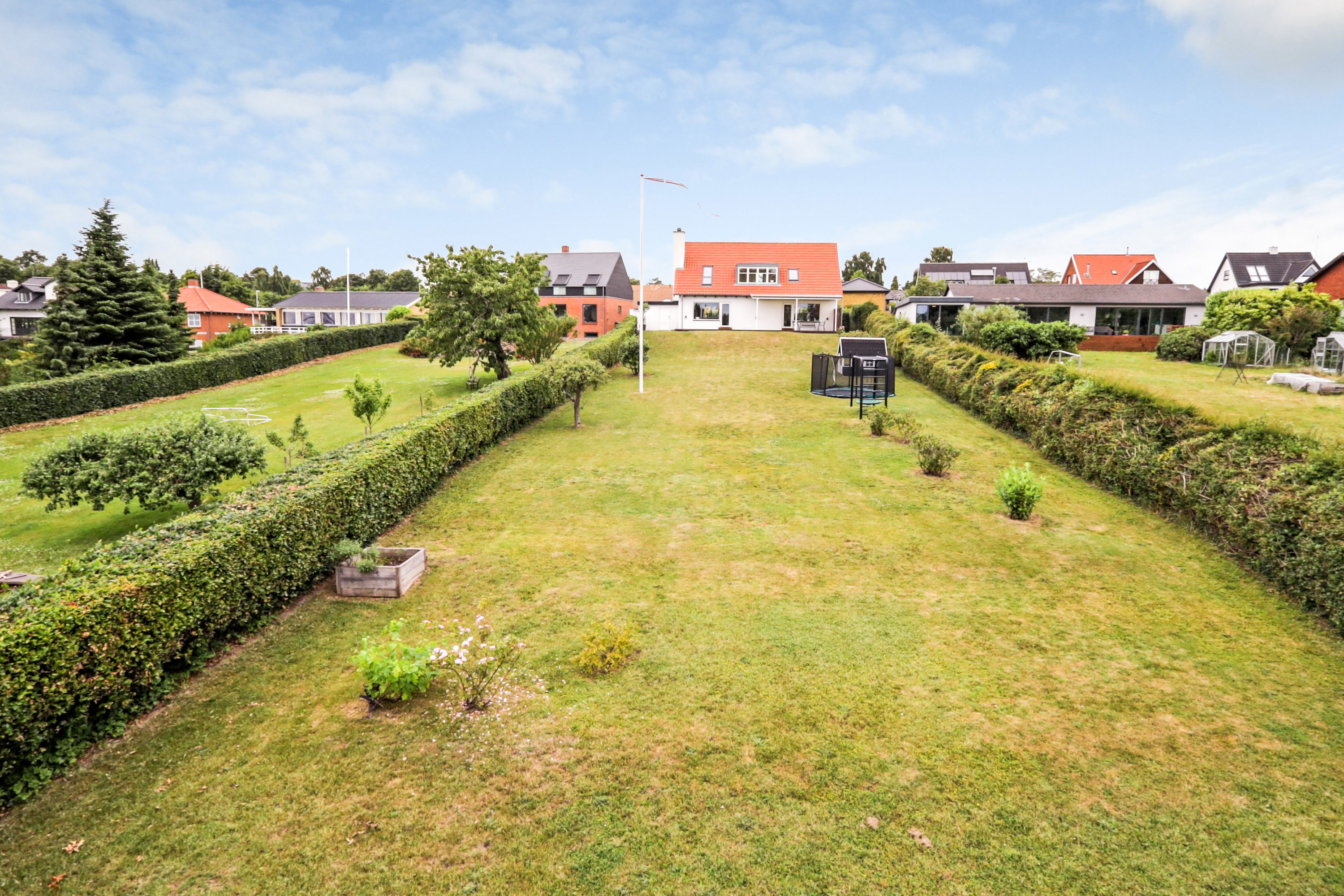 Fremhævet have billede i fuldskærmstilstand. Billede af Klampenborgvej 26, 5700 Svendborg