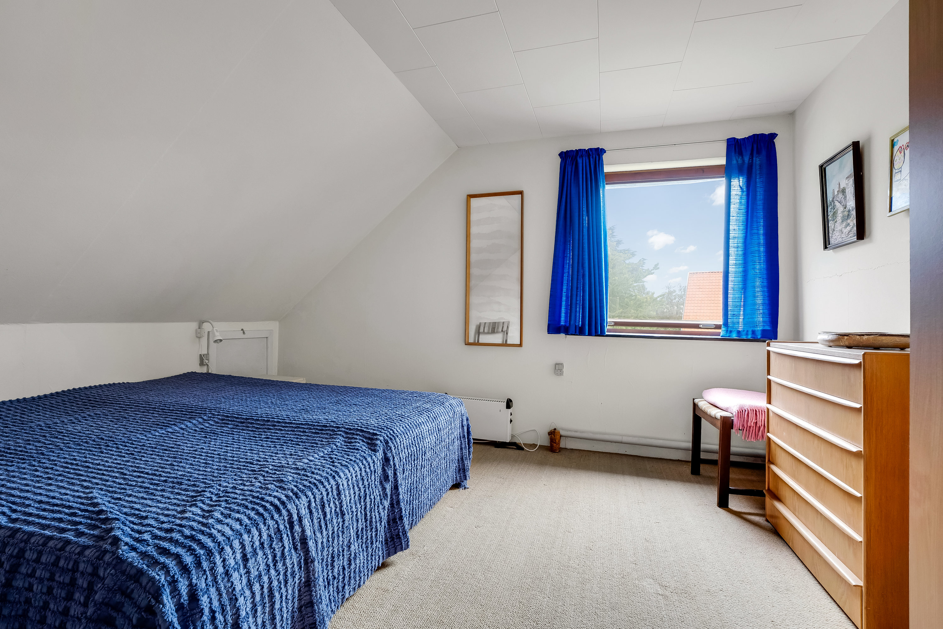 Fremhævet soveværelse billede i fuldskærmstilstand. Billede af Bresemanns Allé 67, 4900 Nakskov