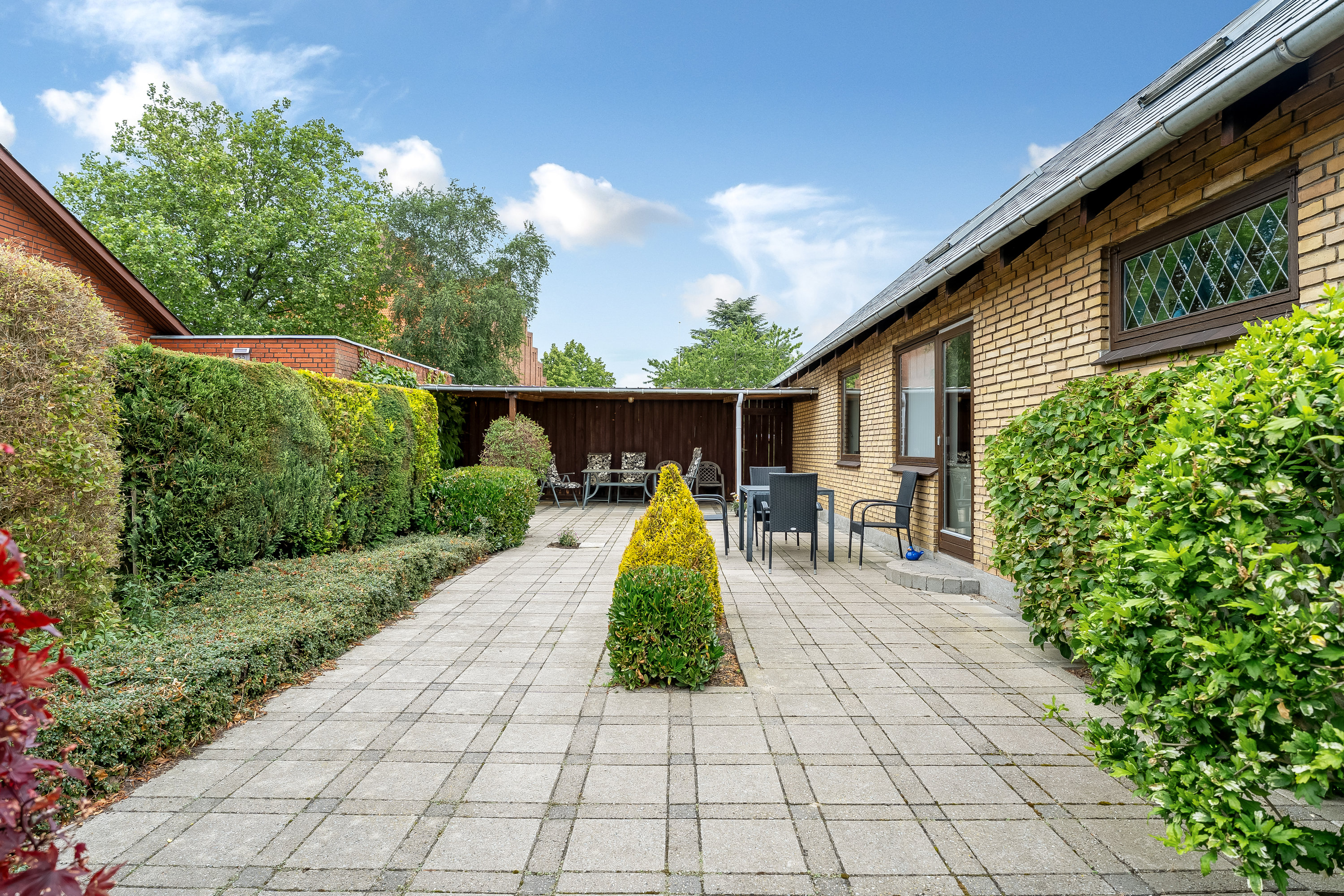 Fremhævet terrasse billede i fuldskærmstilstand. Billede af Bresemanns Allé 67, 4900 Nakskov