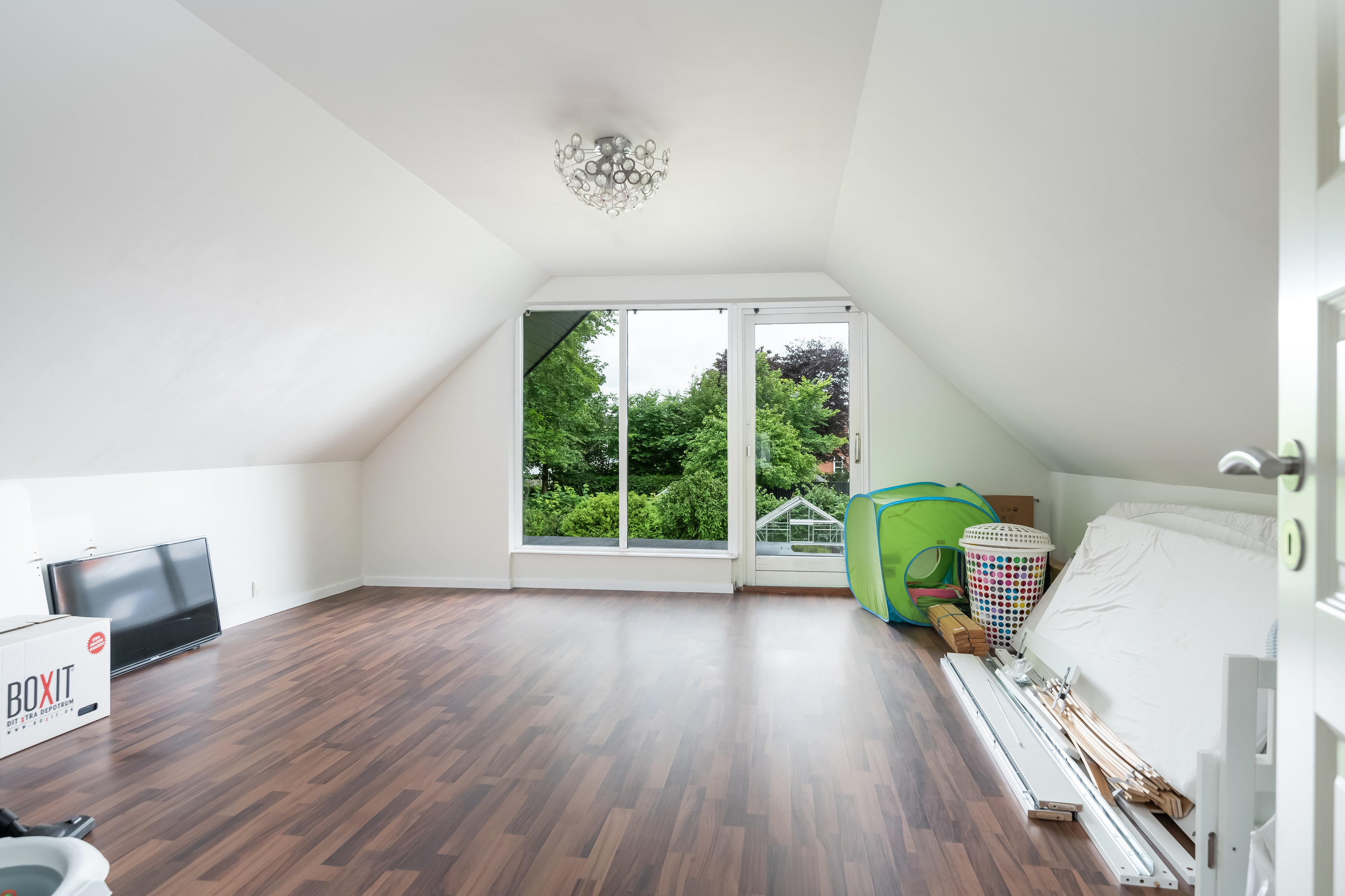 Fremhævet  billede i fuldskærmstilstand. Billede af Nygade 5, 9750 Østervrå