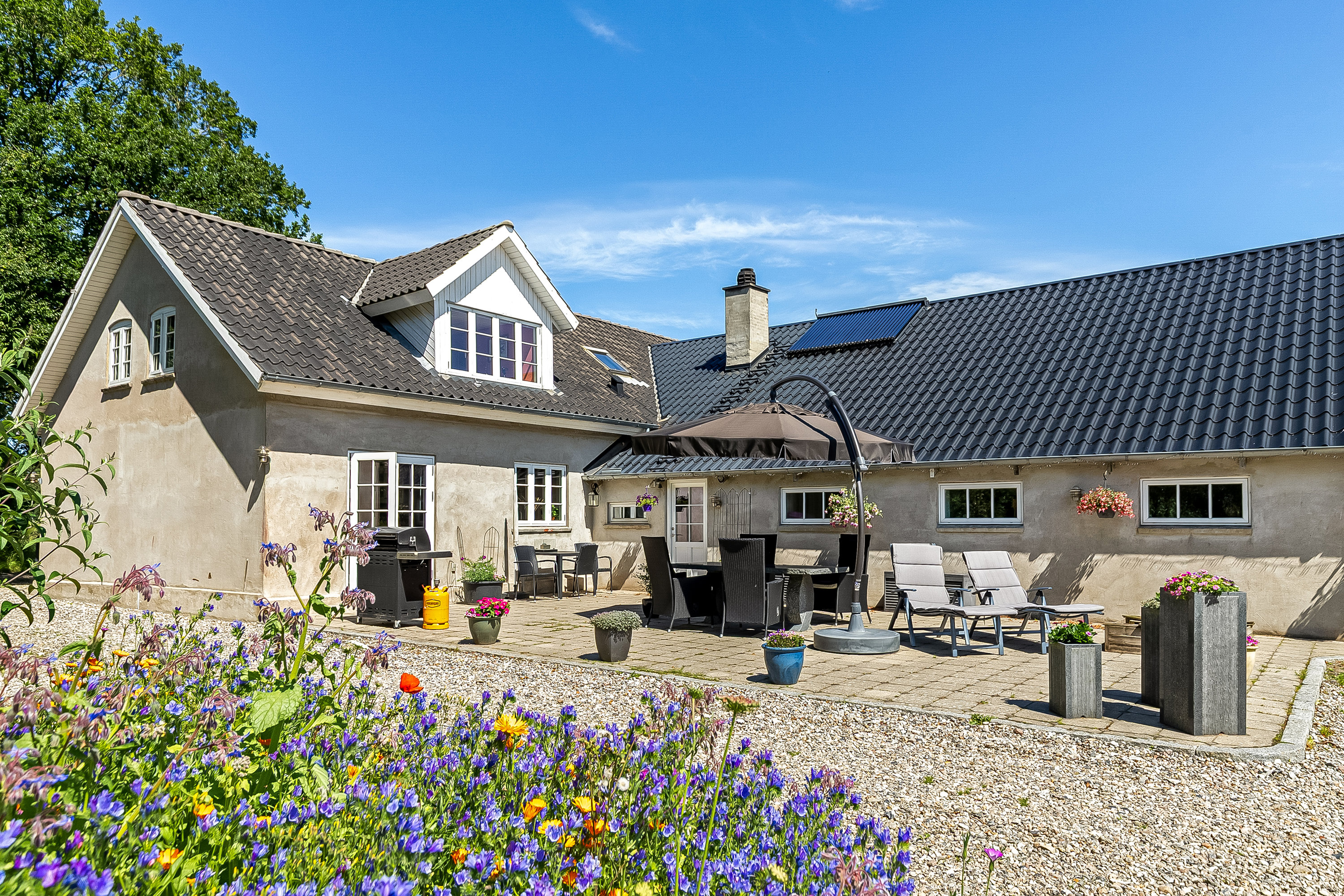 Miniaturebillede 1: ejendommen. Billede af Åstorpvej 53, 6093 Sjølund