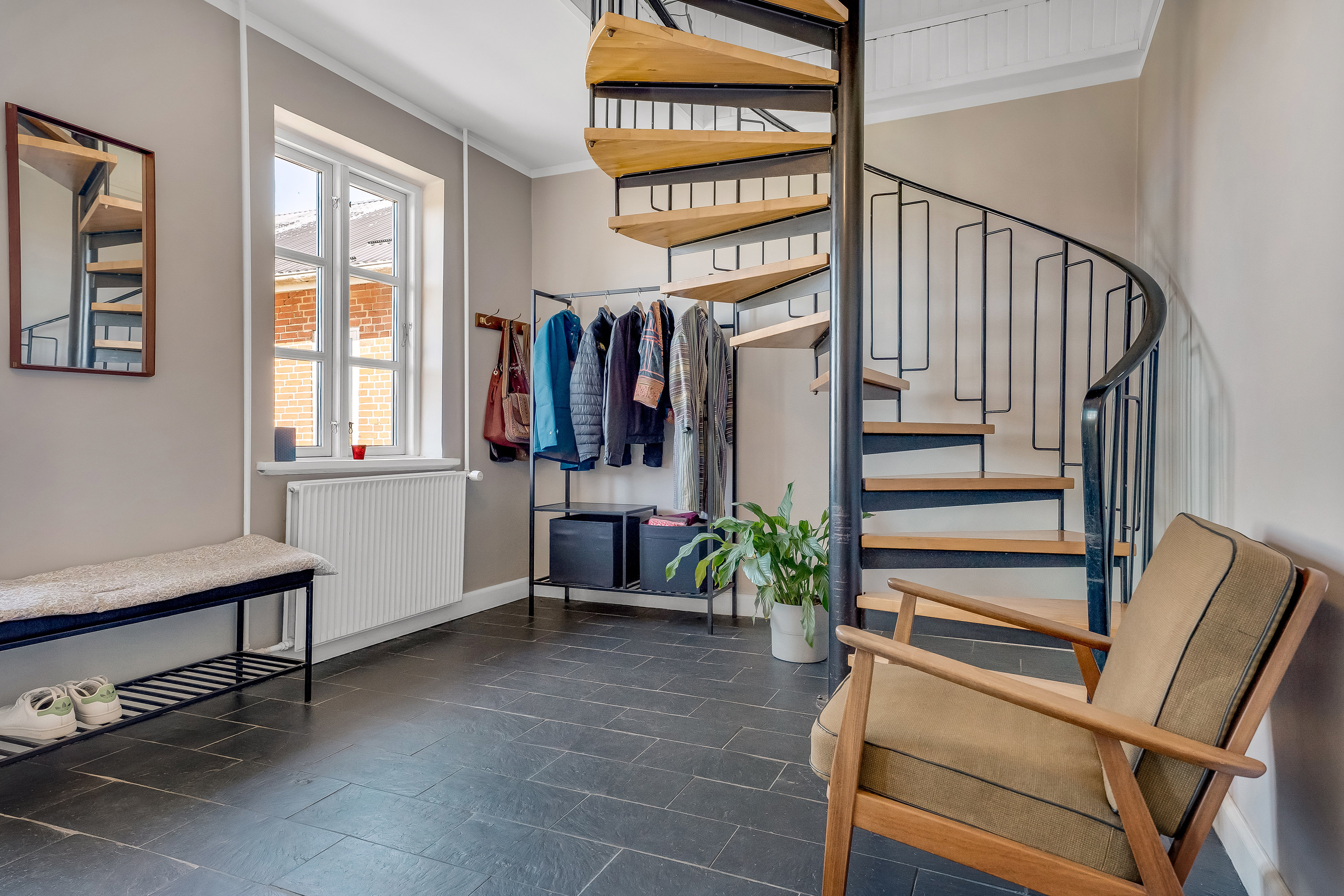 Fremhævet gang billede i fuldskærmstilstand. Billede af Tillitse Kirkevej 5, 4983 Dannemare