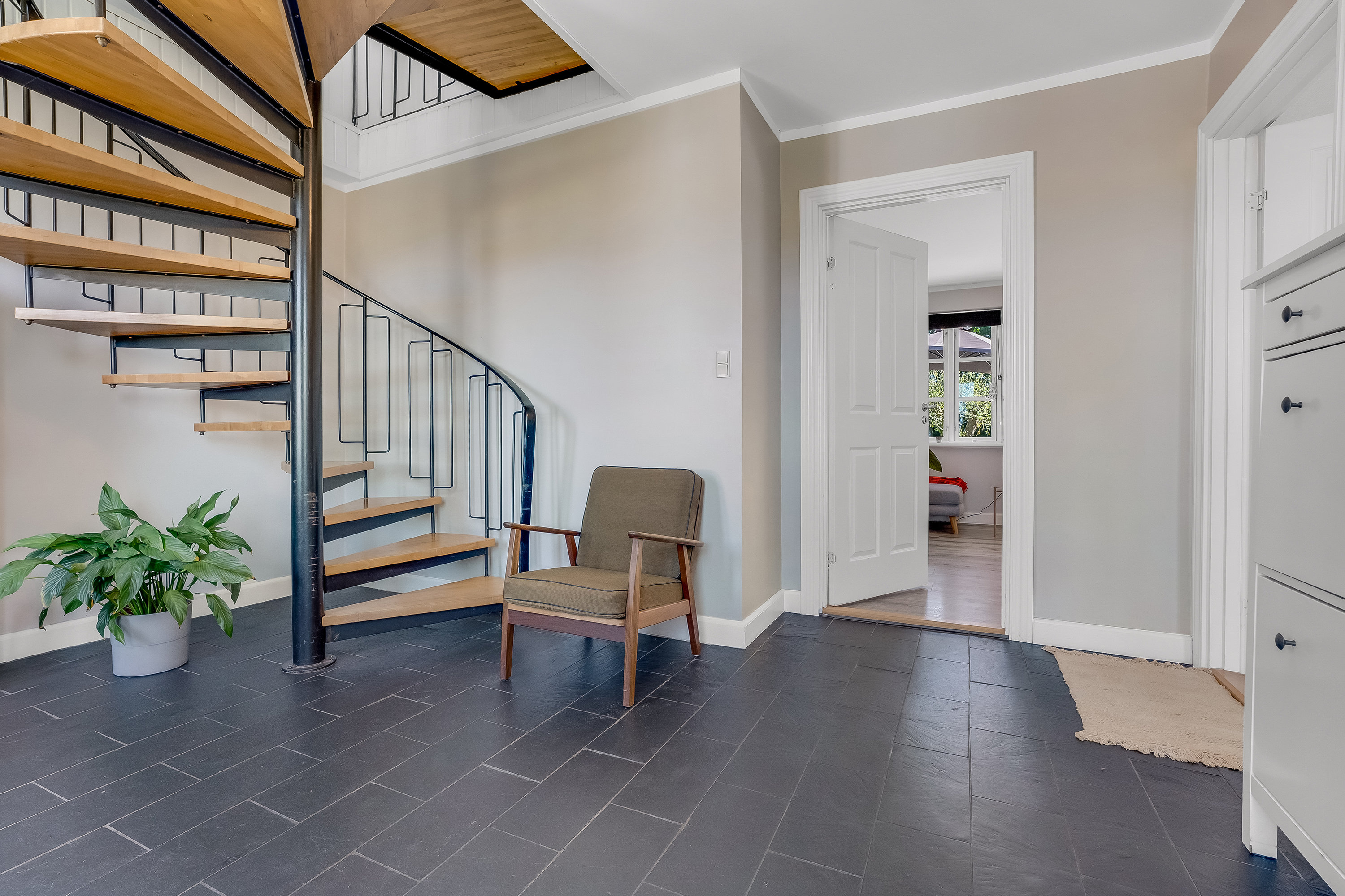 Fremhævet gang billede i fuldskærmstilstand. Billede af Tillitse Kirkevej 5, 4983 Dannemare