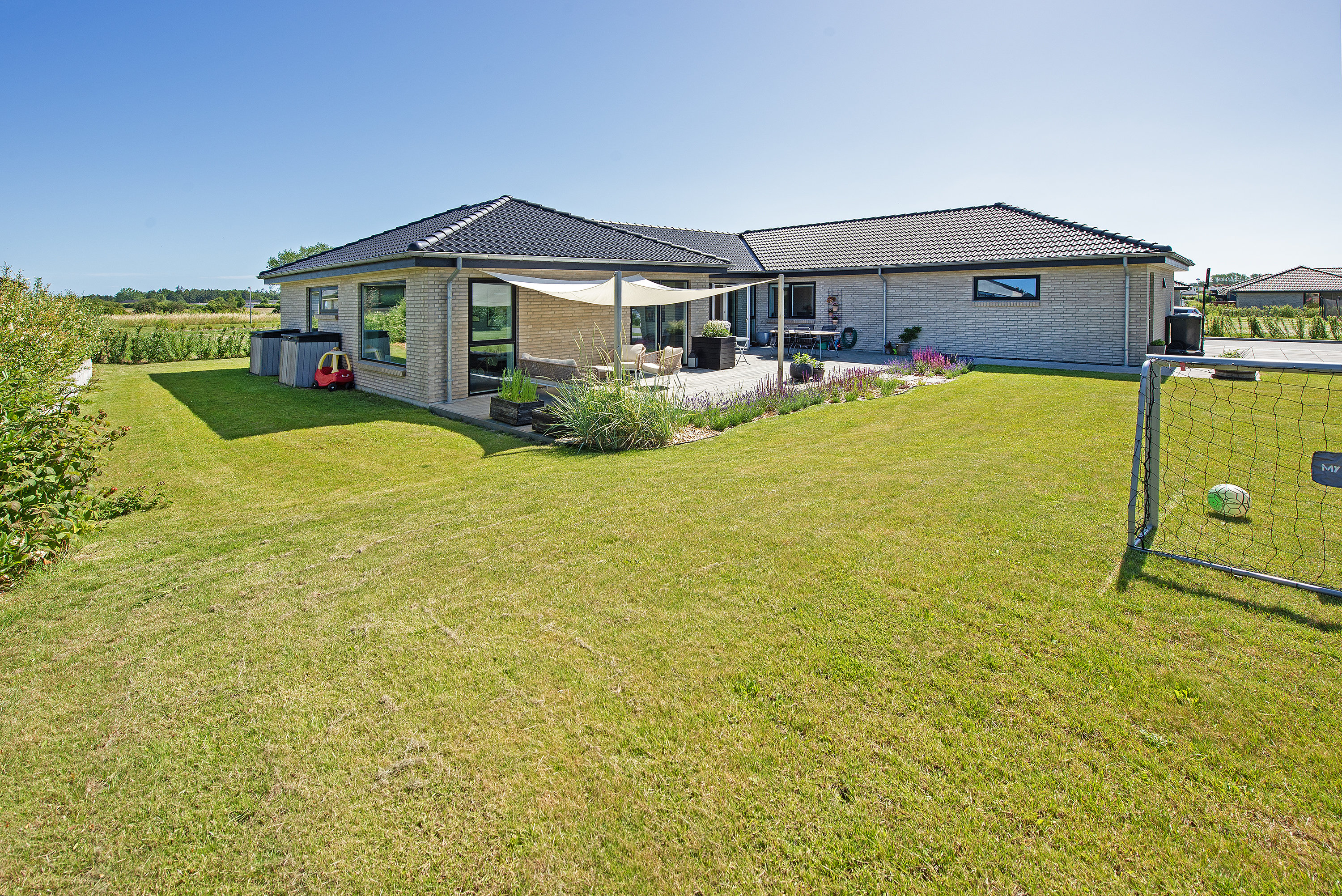 Fremhævet  billede i fuldskærmstilstand. Billede af Ørredvænget 36, Skrillinge, 5500 Middelfart