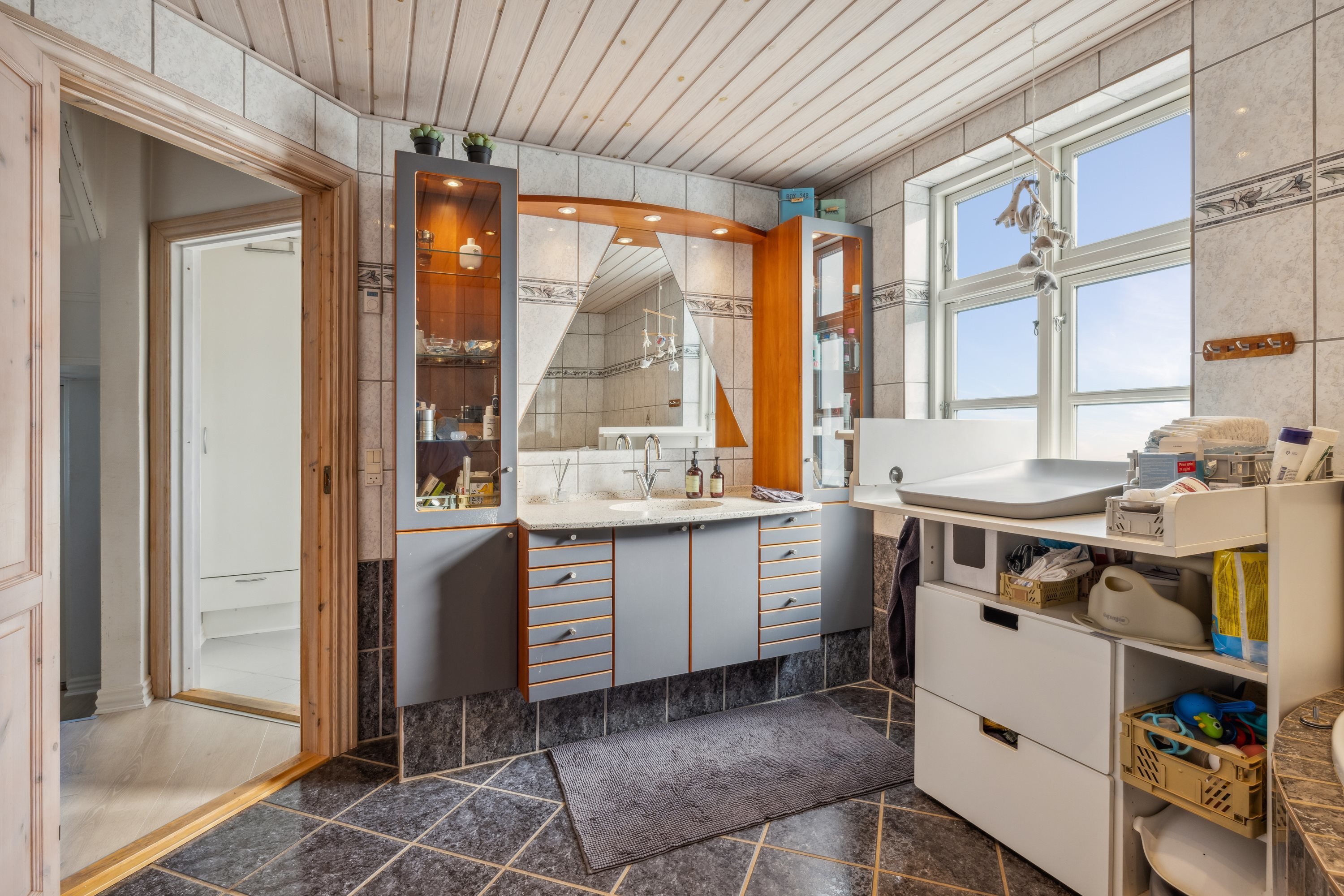 Fremhævet  billede i fuldskærmstilstand. Billede af Stationen 3, Vejrumbro, 8830 Tjele