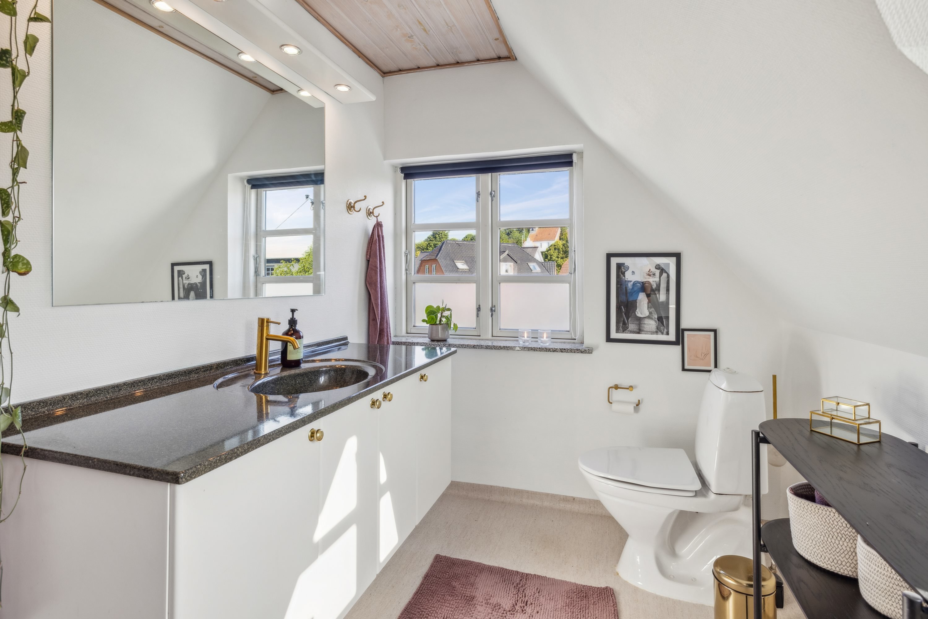 Fremhævet  billede i fuldskærmstilstand. Billede af Stationen 3, Vejrumbro, 8830 Tjele