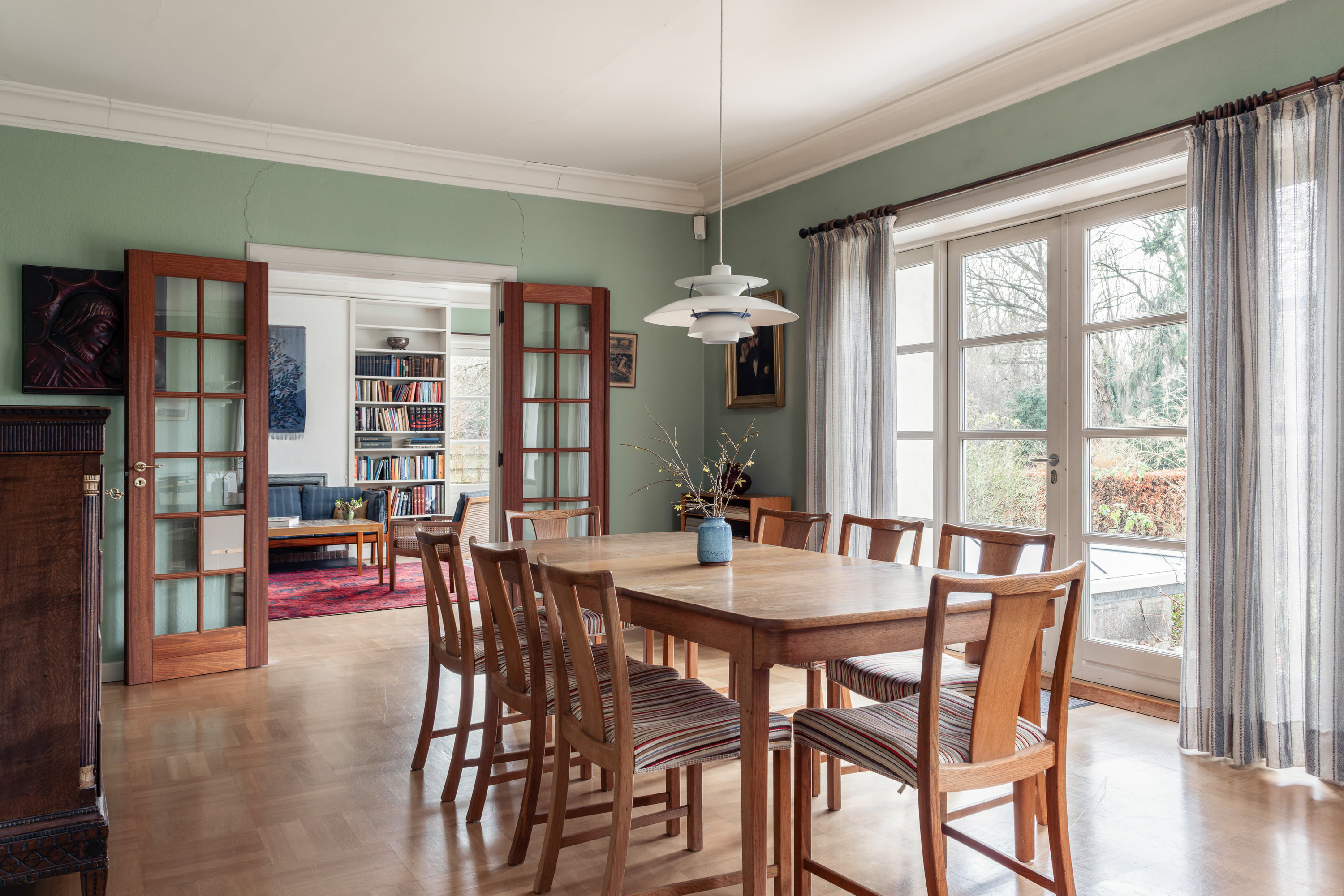 Fremhævet  billede i fuldskærmstilstand. Billede af Christiansholmsvej 26, 2930 Klampenborg