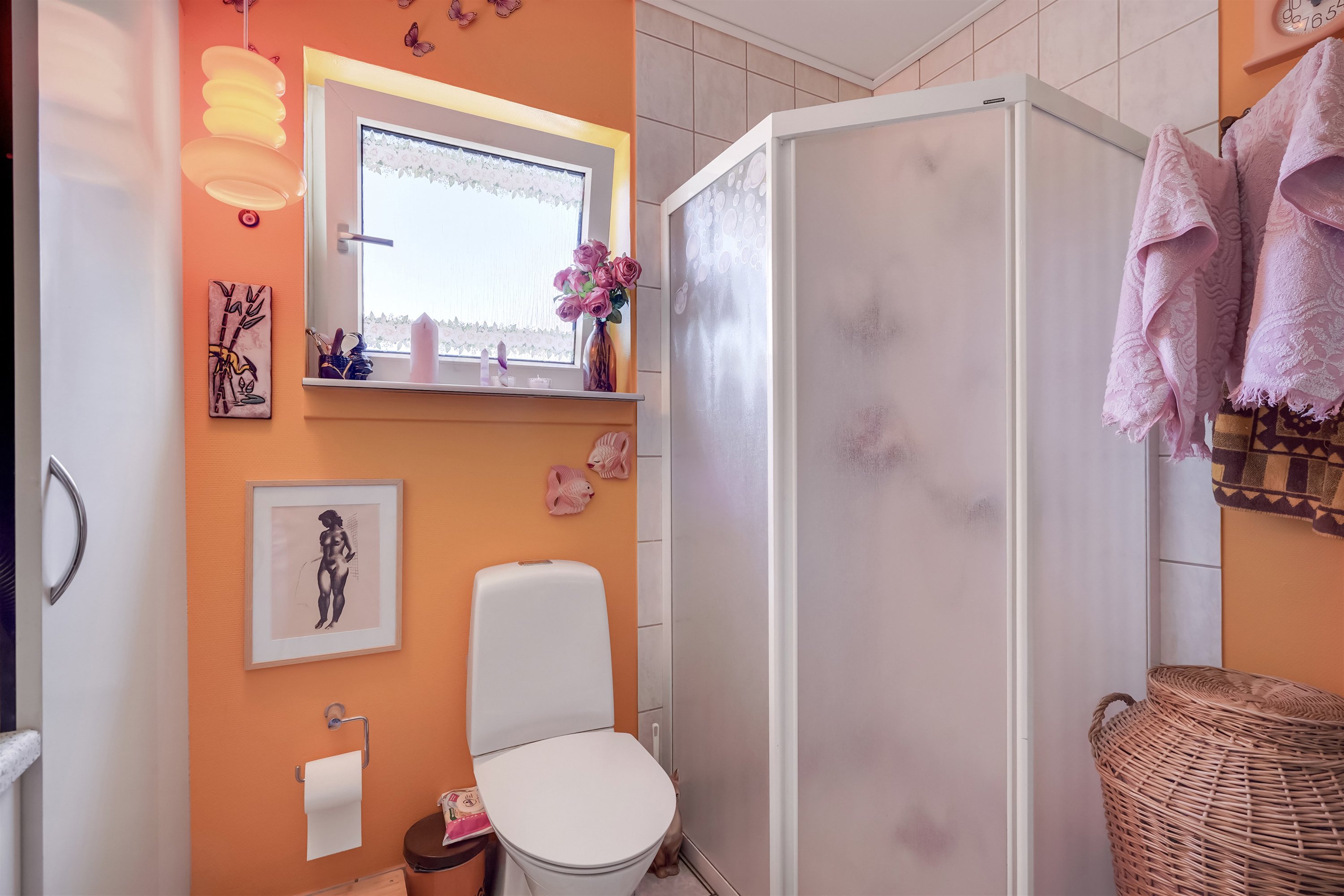 Fremhævet badeværelse billede i fuldskærmstilstand. Billede af Willemoesgade 14, 1. 14., 6700 Esbjerg