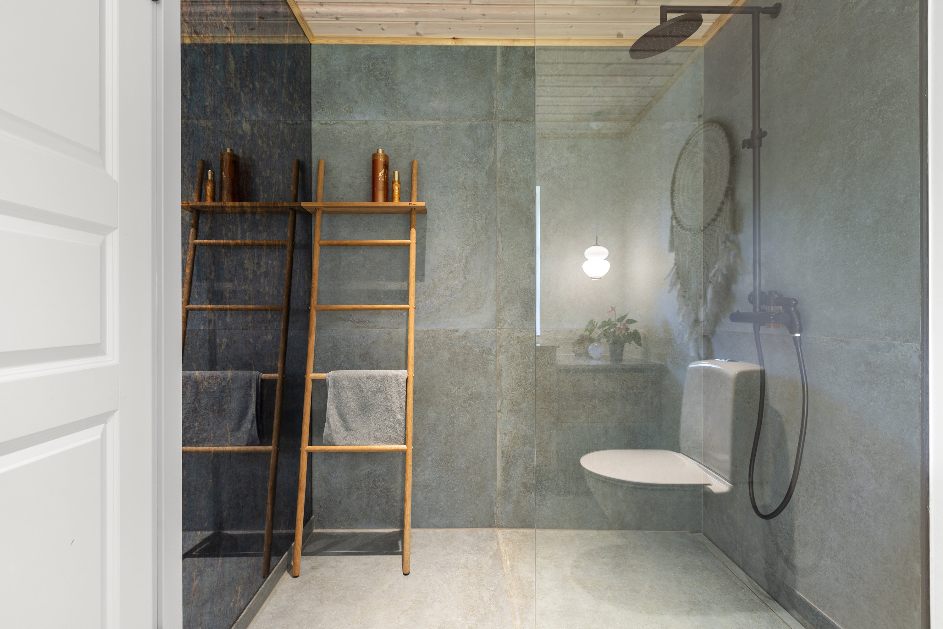 Fremhævet badeværelse billede i fuldskærmstilstand. Billede af Allindemagle Huse 35, Allindelille, 4100 Ringsted