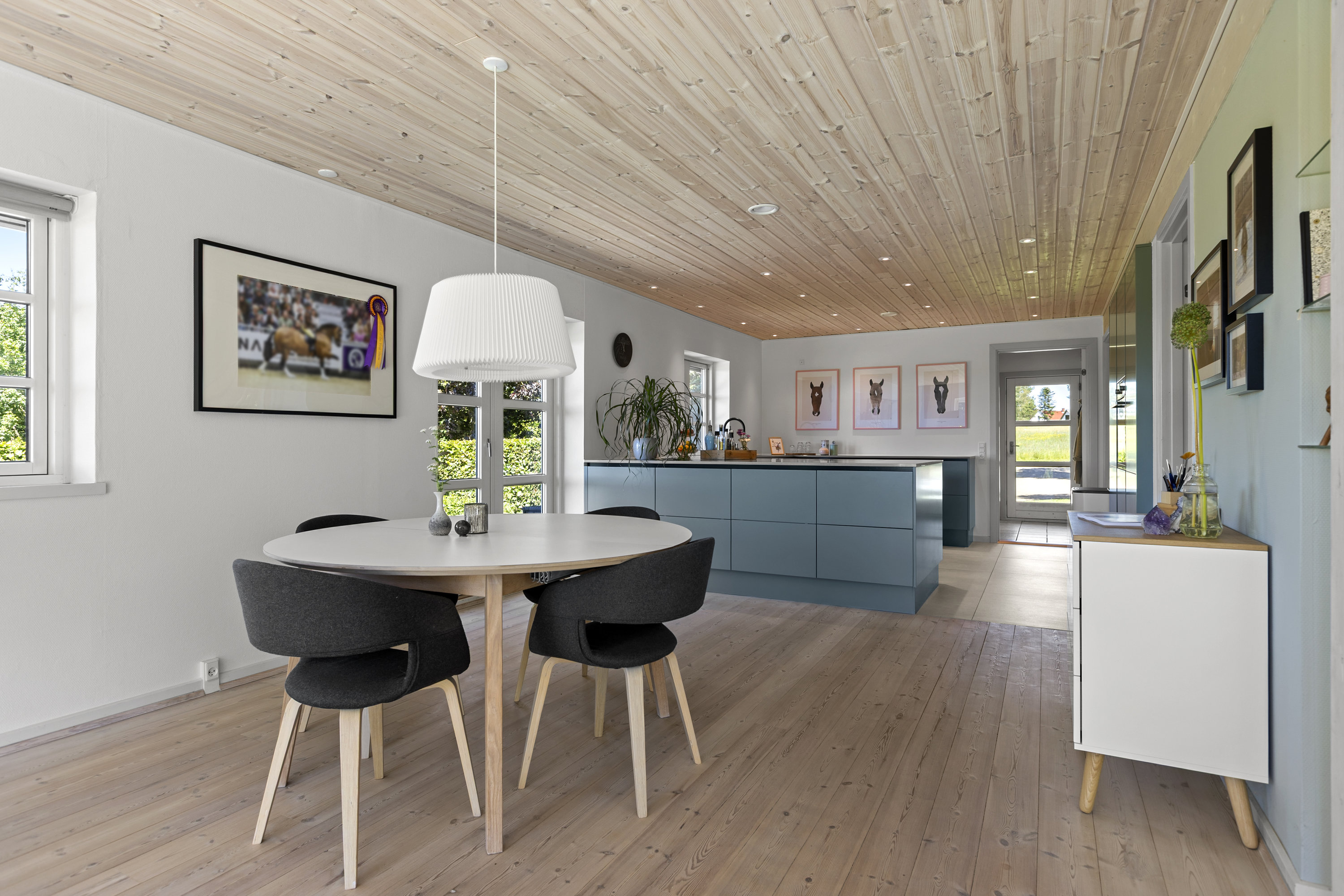 Fremhævet stue billede i fuldskærmstilstand. Billede af Allindemagle Huse 35, Allindelille, 4100 Ringsted