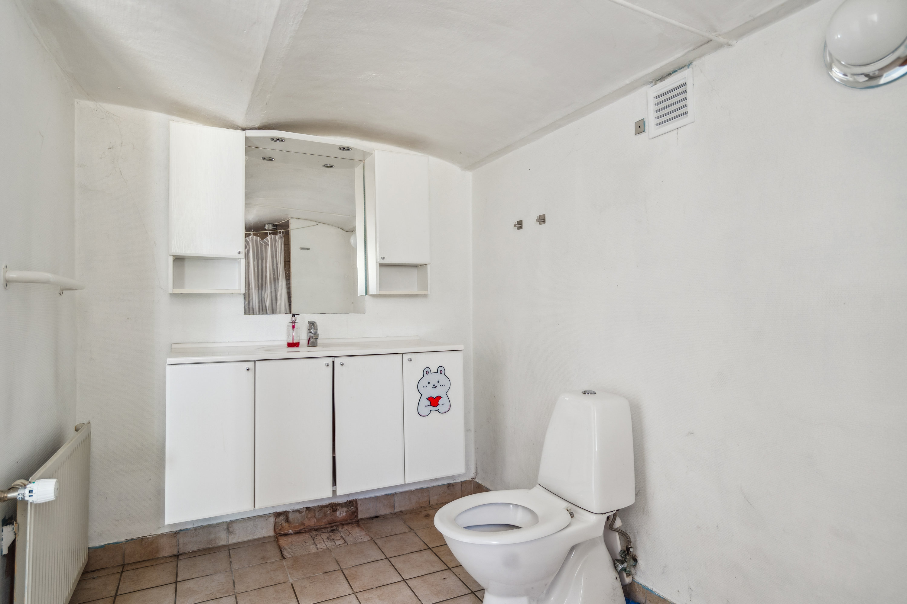 Fremhævet badeværelse billede i fuldskærmstilstand. Billede af Vesterø Havnegade 79, Vesterø Havn, 9940 Læsø