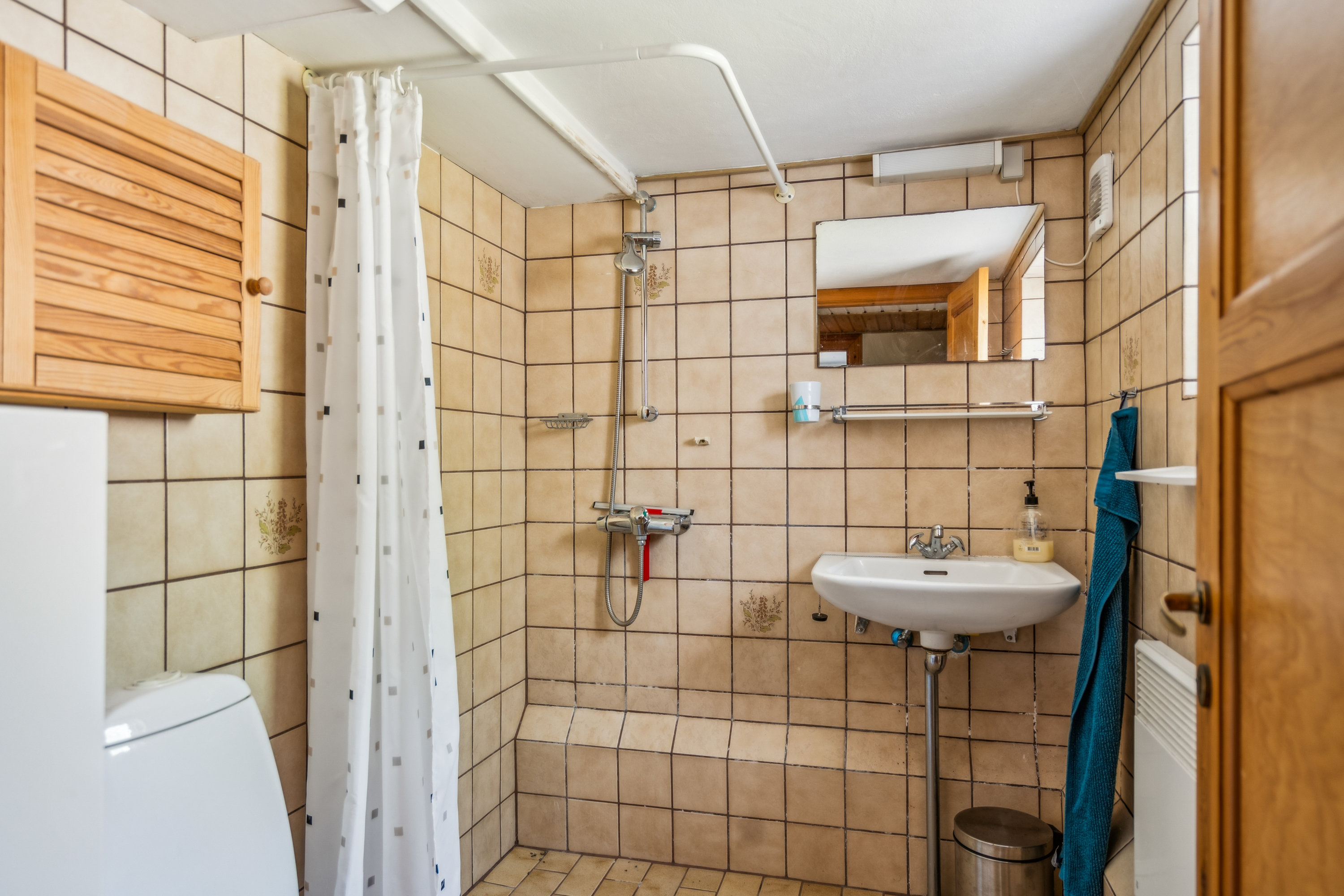 Fremhævet badeværelse billede i fuldskærmstilstand. Billede af Campingpladsvej 13, Østerby Havn, 9940 Læsø