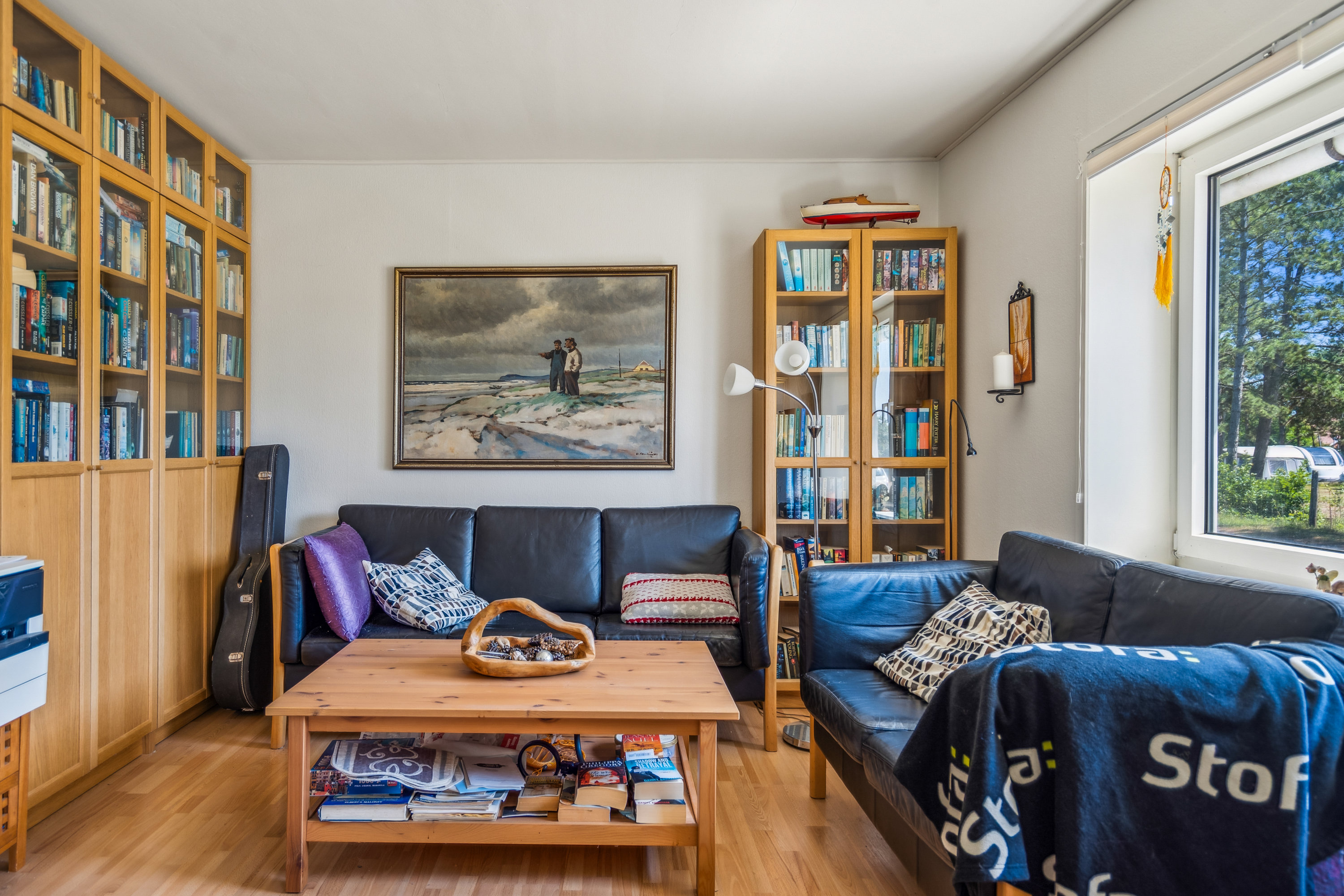 Fremhævet stue billede i fuldskærmstilstand. Billede af Campingpladsvej 13, Østerby Havn, 9940 Læsø