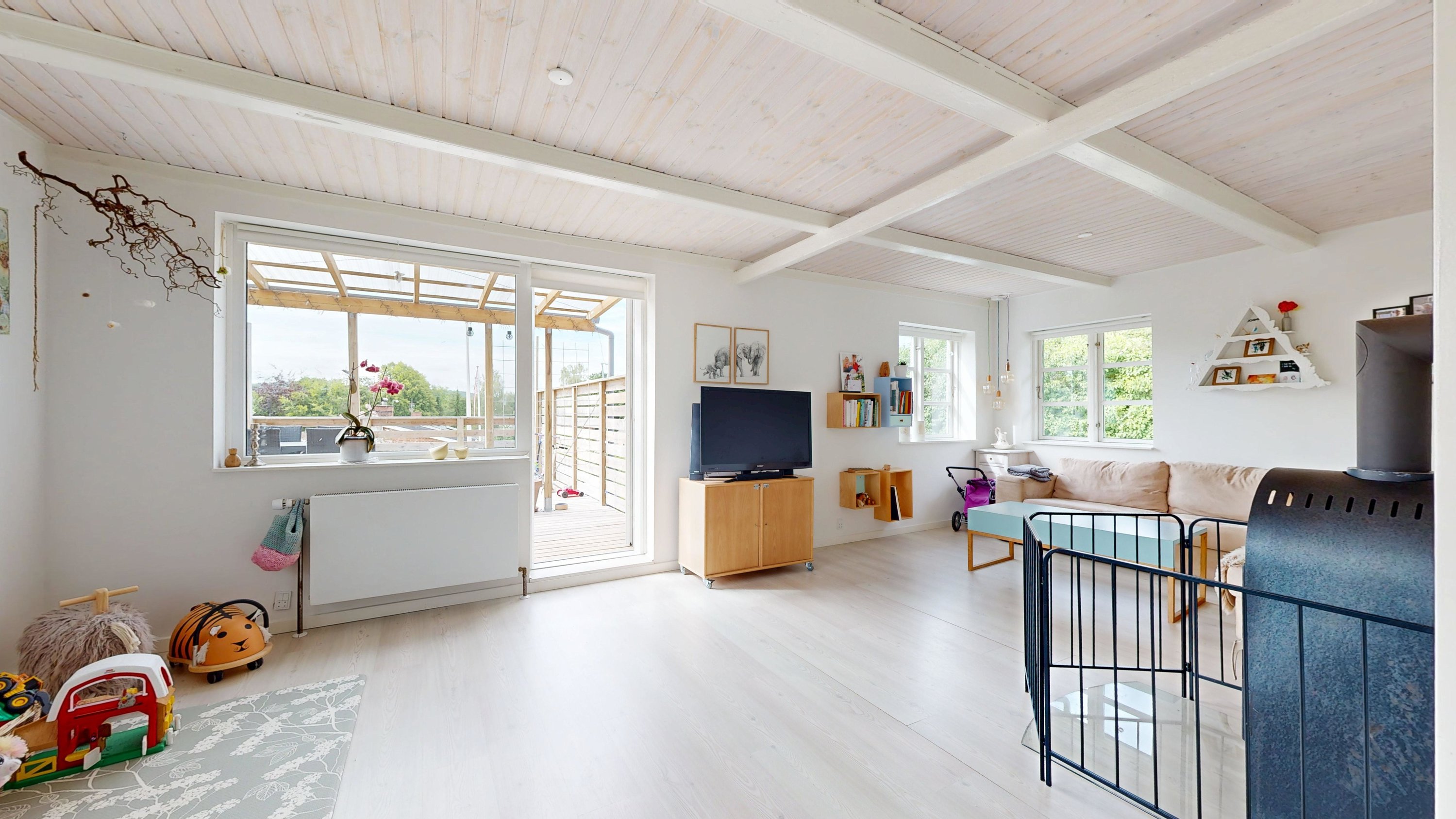 Fremhævet stue billede i fuldskærmstilstand. Billede af Ravnsøvej 66, 8680 Ry