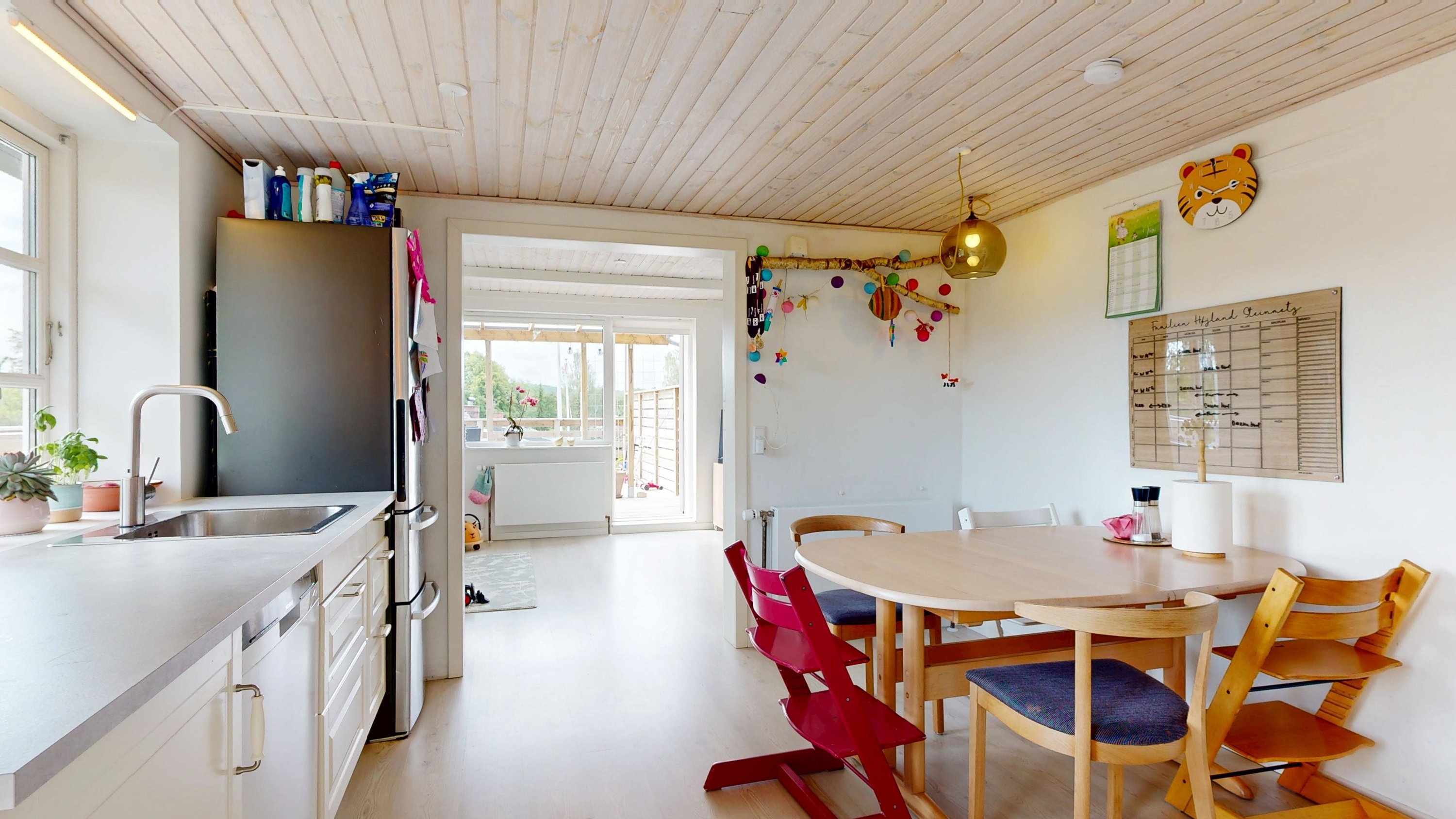 Fremhævet køkken billede i fuldskærmstilstand. Billede af Ravnsøvej 66, 8680 Ry