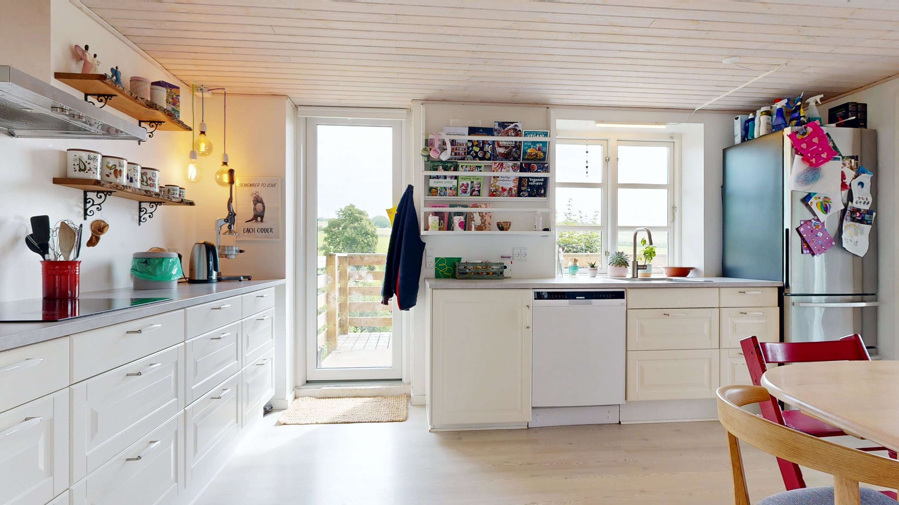 Fremhævet køkken billede i fuldskærmstilstand. Billede af Ravnsøvej 66, 8680 Ry