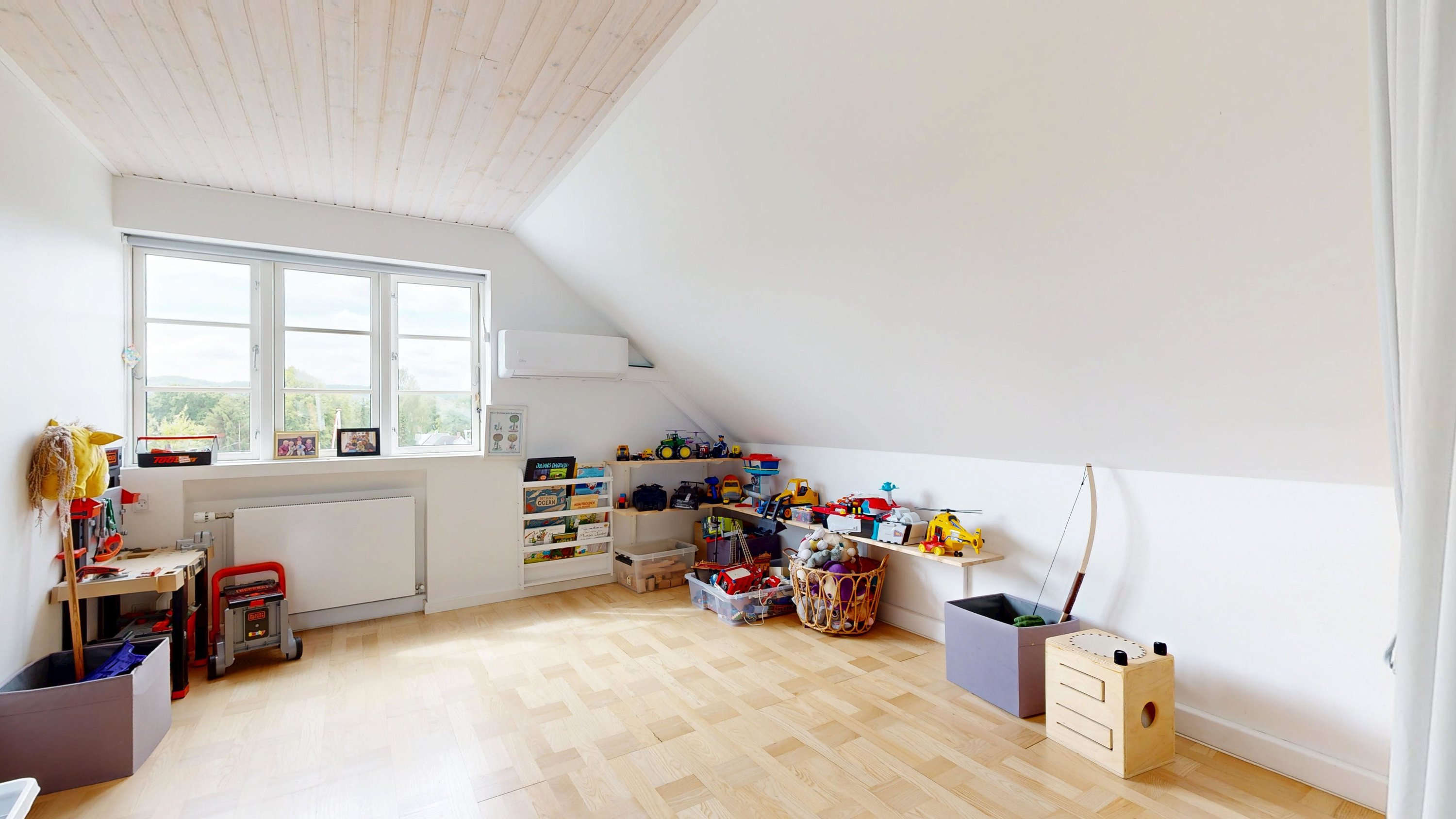 Fremhævet værelse billede i fuldskærmstilstand. Billede af Ravnsøvej 66, 8680 Ry