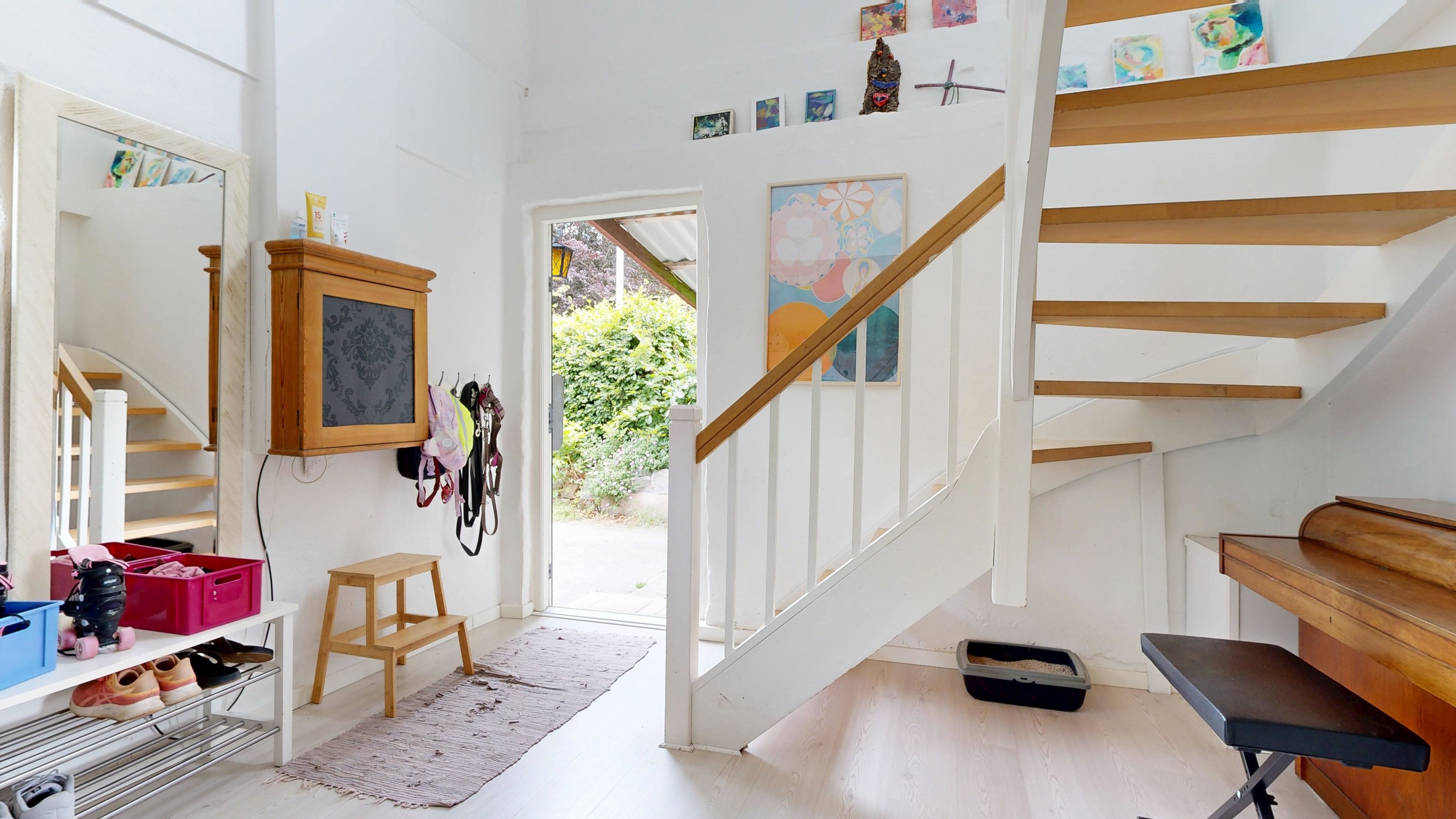 Fremhævet entré billede i fuldskærmstilstand. Billede af Ravnsøvej 66, 8680 Ry