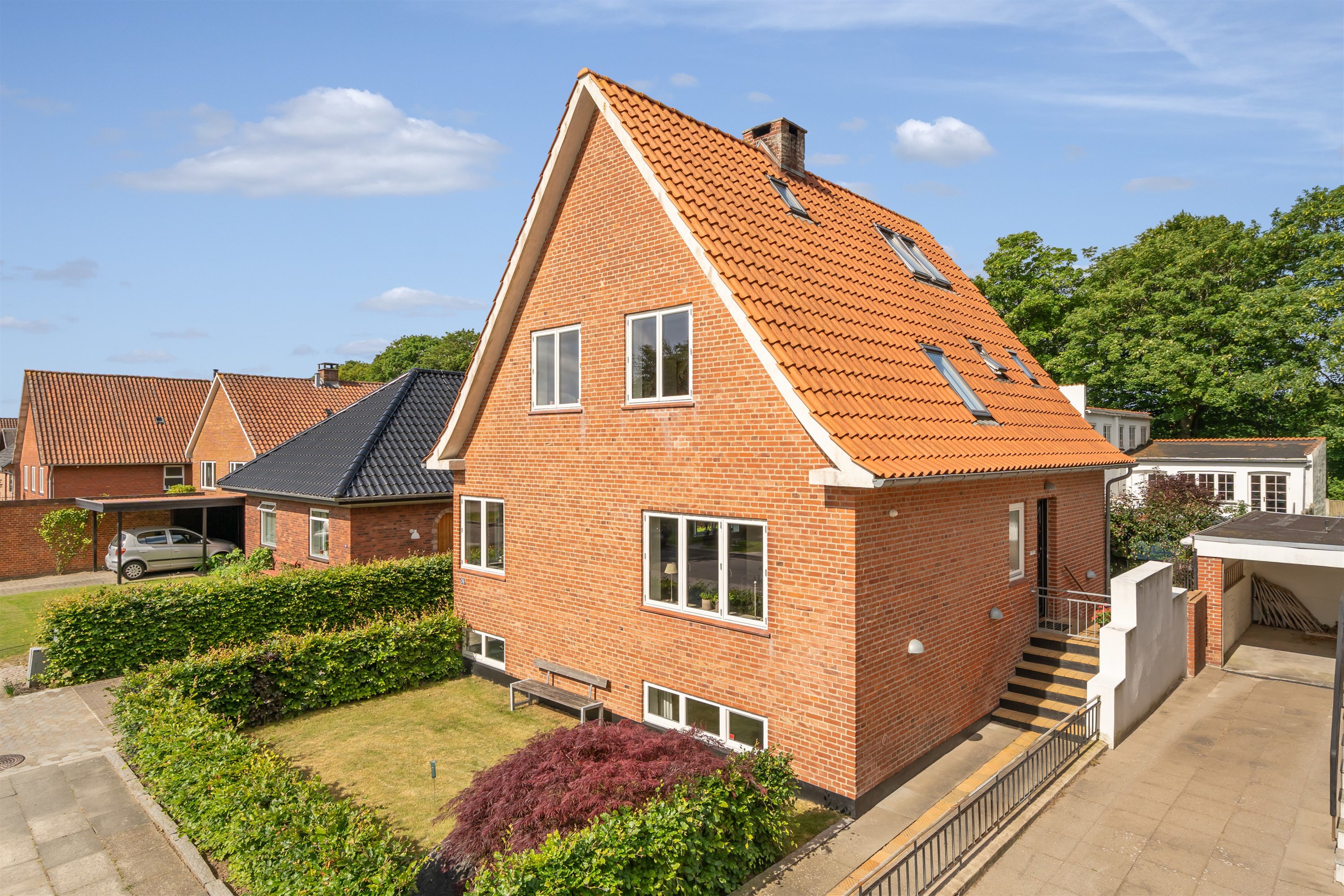 Miniaturebillede 1: ejendommen. Billede af Østervinge 24 og 24A, 6700 Esbjerg