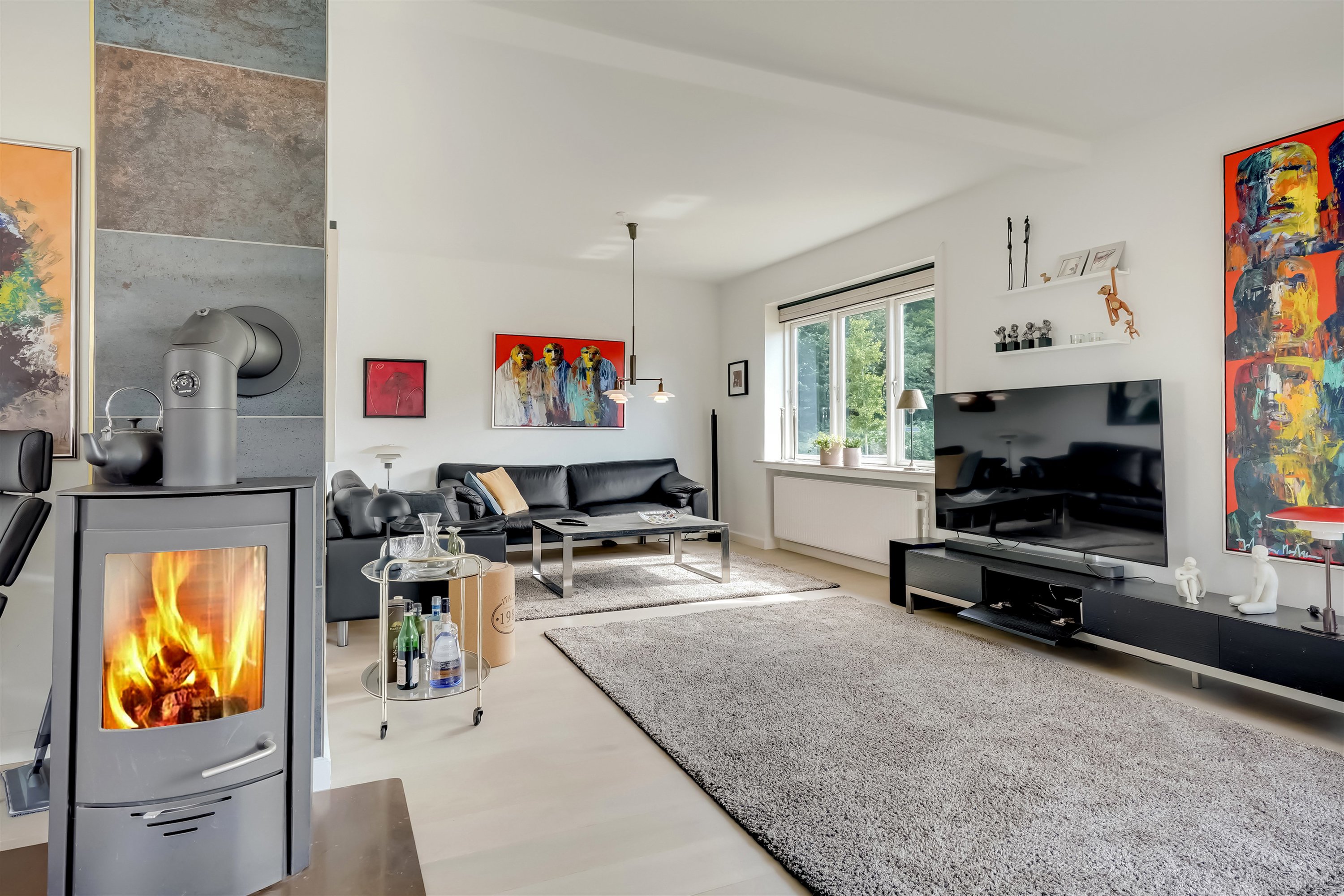 Fremhævet stue billede i fuldskærmstilstand. Billede af Østervinge 24 og 24A, 6700 Esbjerg