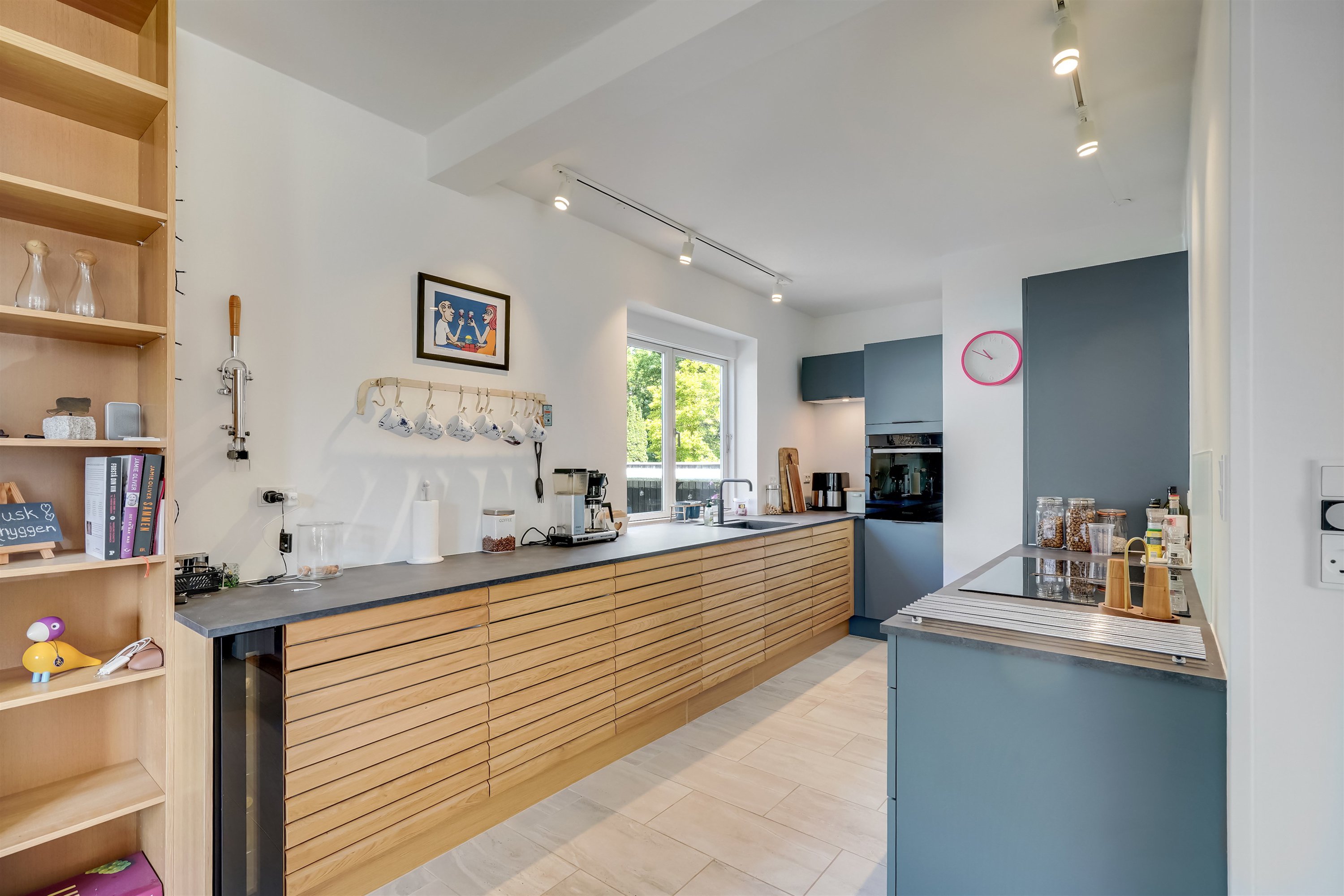 Fremhævet køkken billede i fuldskærmstilstand. Billede af Østervinge 24 og 24A, 6700 Esbjerg