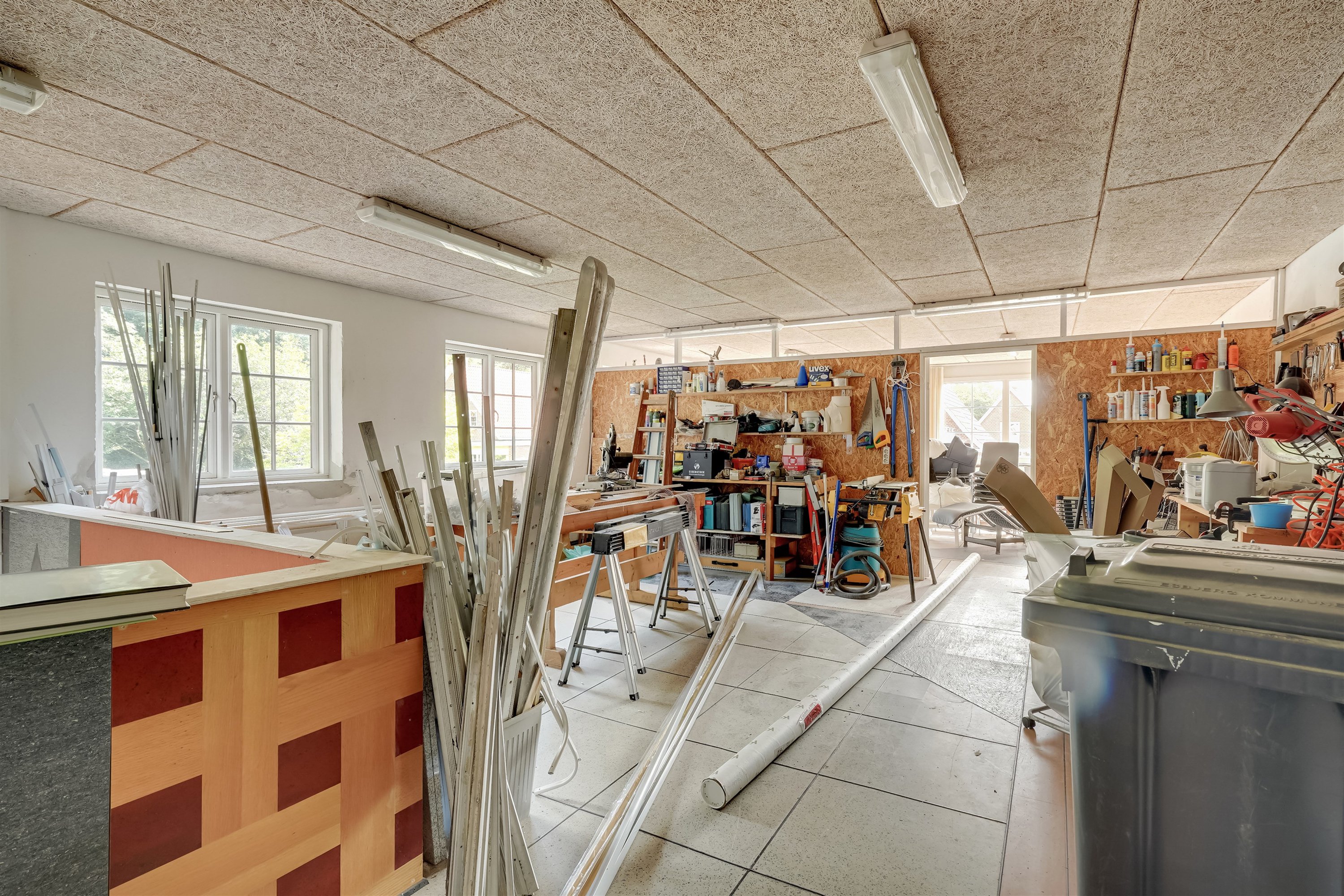 Fremhævet erhverv billede i fuldskærmstilstand. Billede af Østervinge 24 og 24A, 6700 Esbjerg