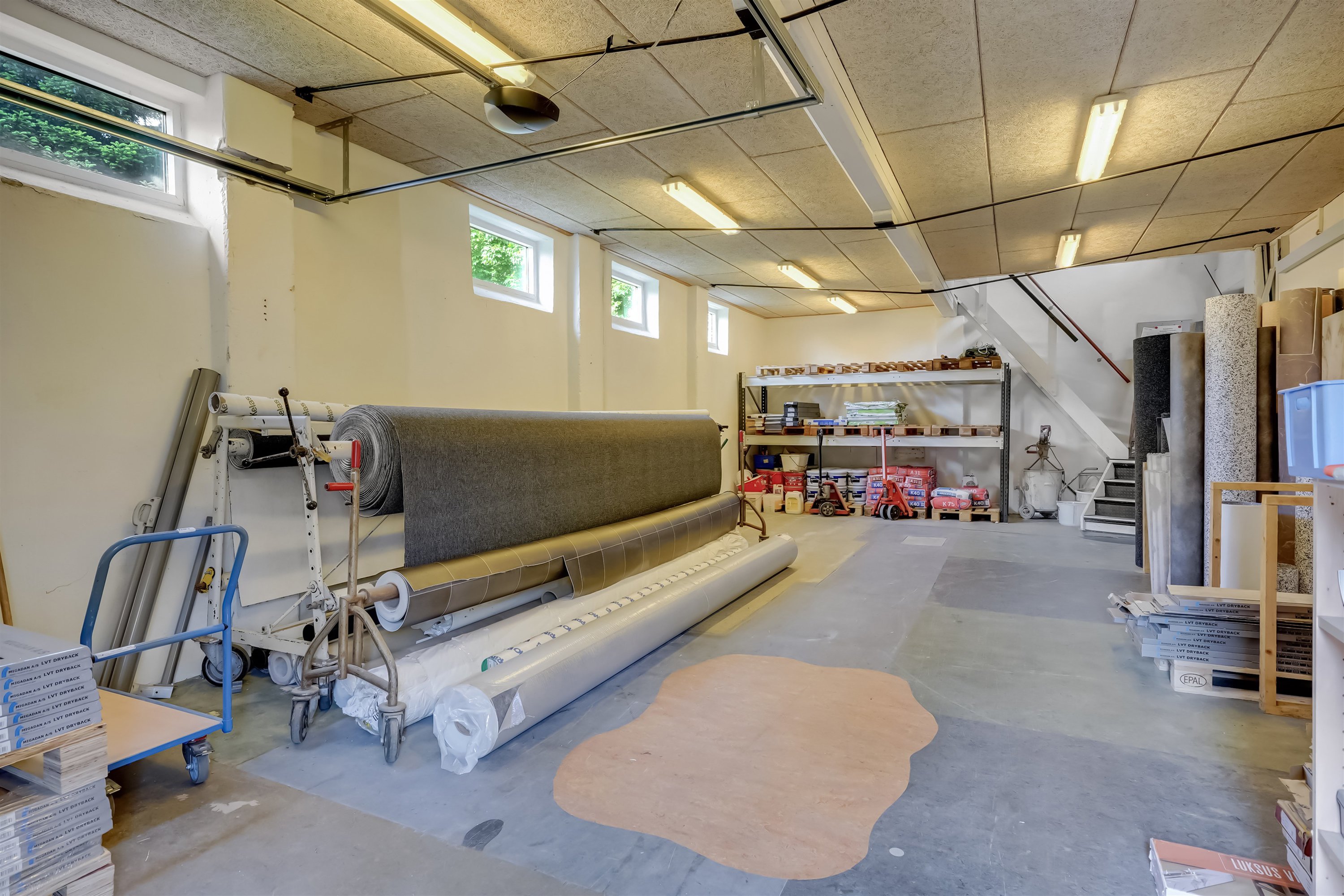 Fremhævet erhverv billede i fuldskærmstilstand. Billede af Østervinge 24 og 24A, 6700 Esbjerg