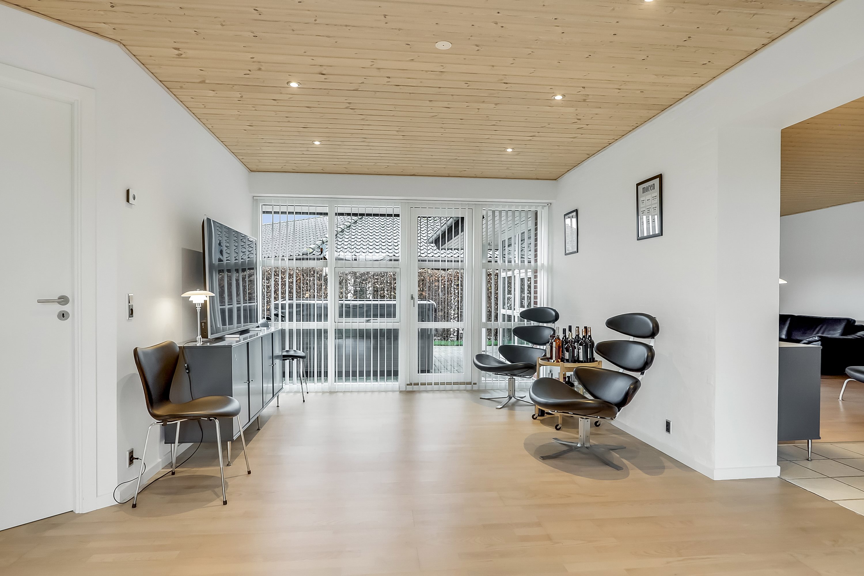 Fremhævet stue billede i fuldskærmstilstand. Billede af Sømarken 151, Ollerup, 5762 Vester Skerninge