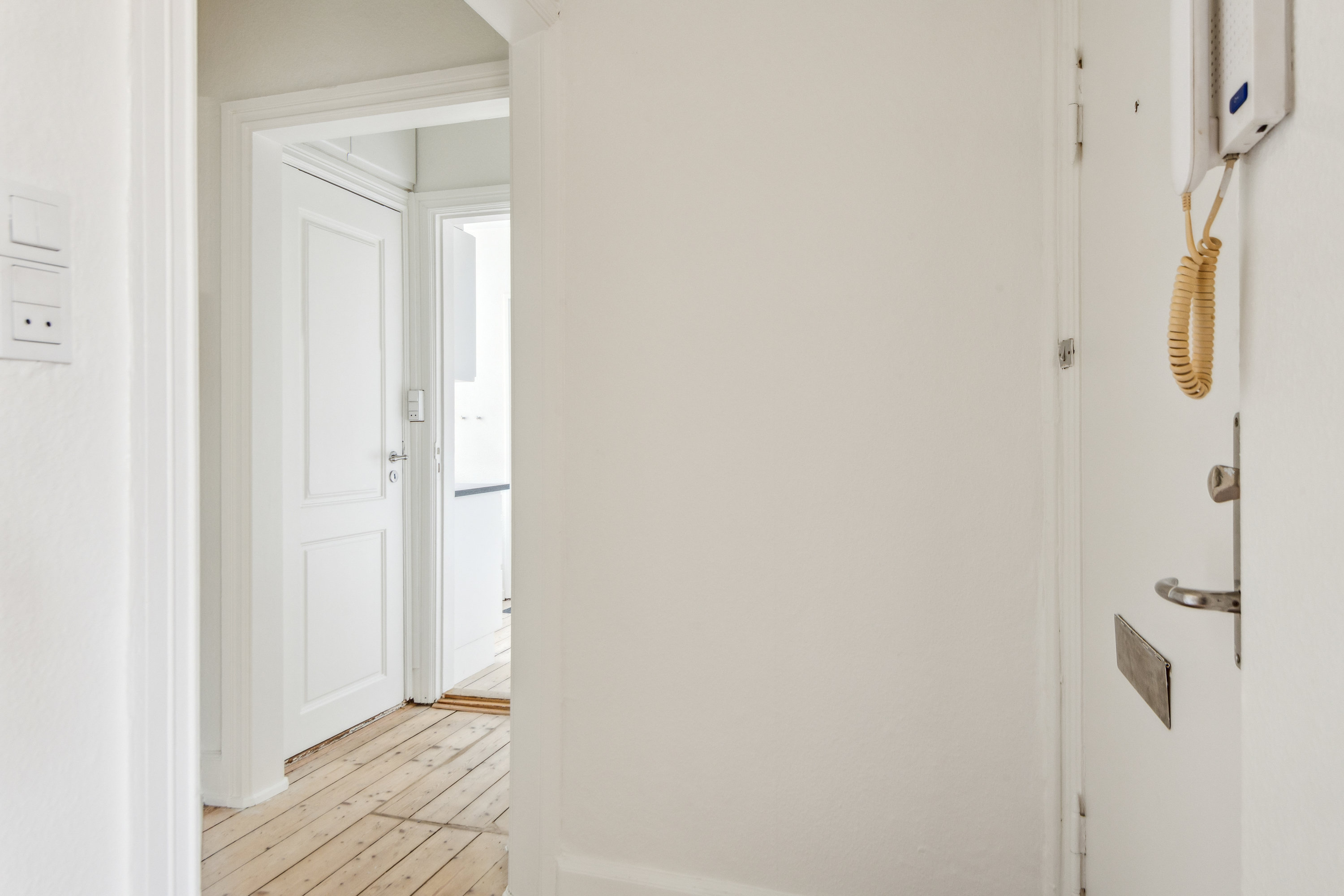 Fremhævet gang billede i fuldskærmstilstand. Billede af Kærvang 1, 1. tv., 9000 Aalborg