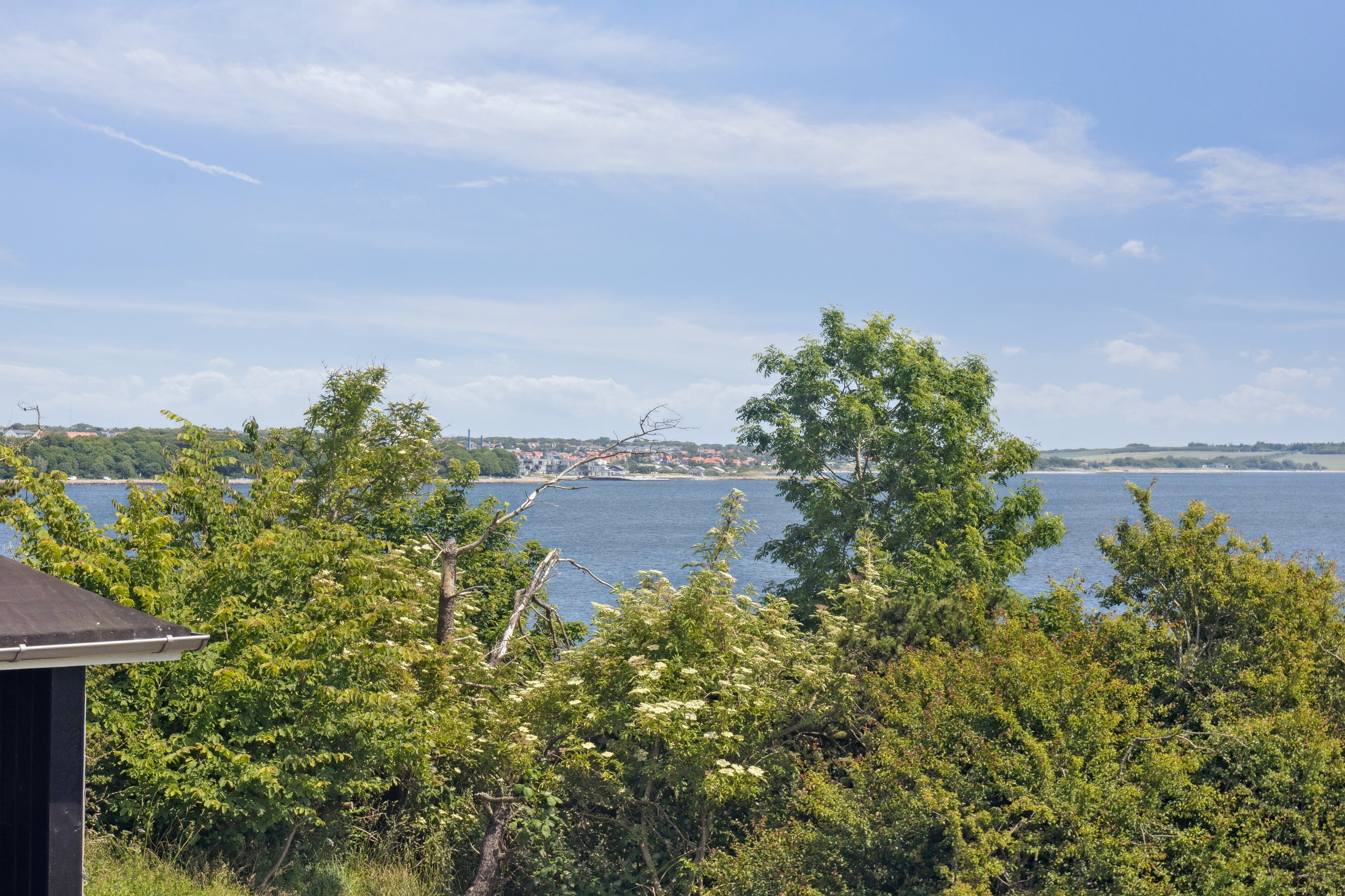 Fremhævet udendørs billede i fuldskærmstilstand. Billede af Simons Bakke 27, Tilsted, 7700 Thisted