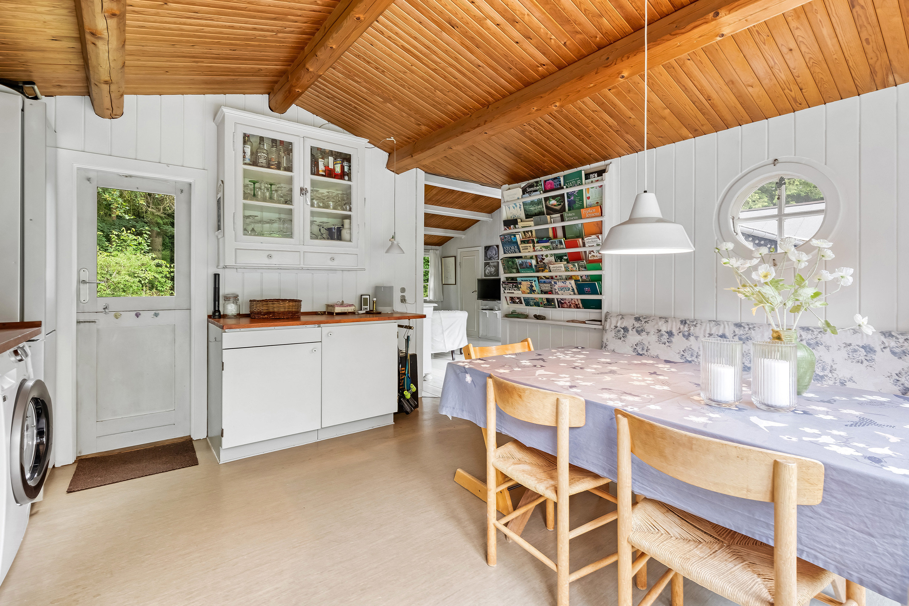 Fremhævet køkken billede i fuldskærmstilstand. Billede af Tvede Linds Vej 7, Tibirke Sand, 3300 Frederiksværk