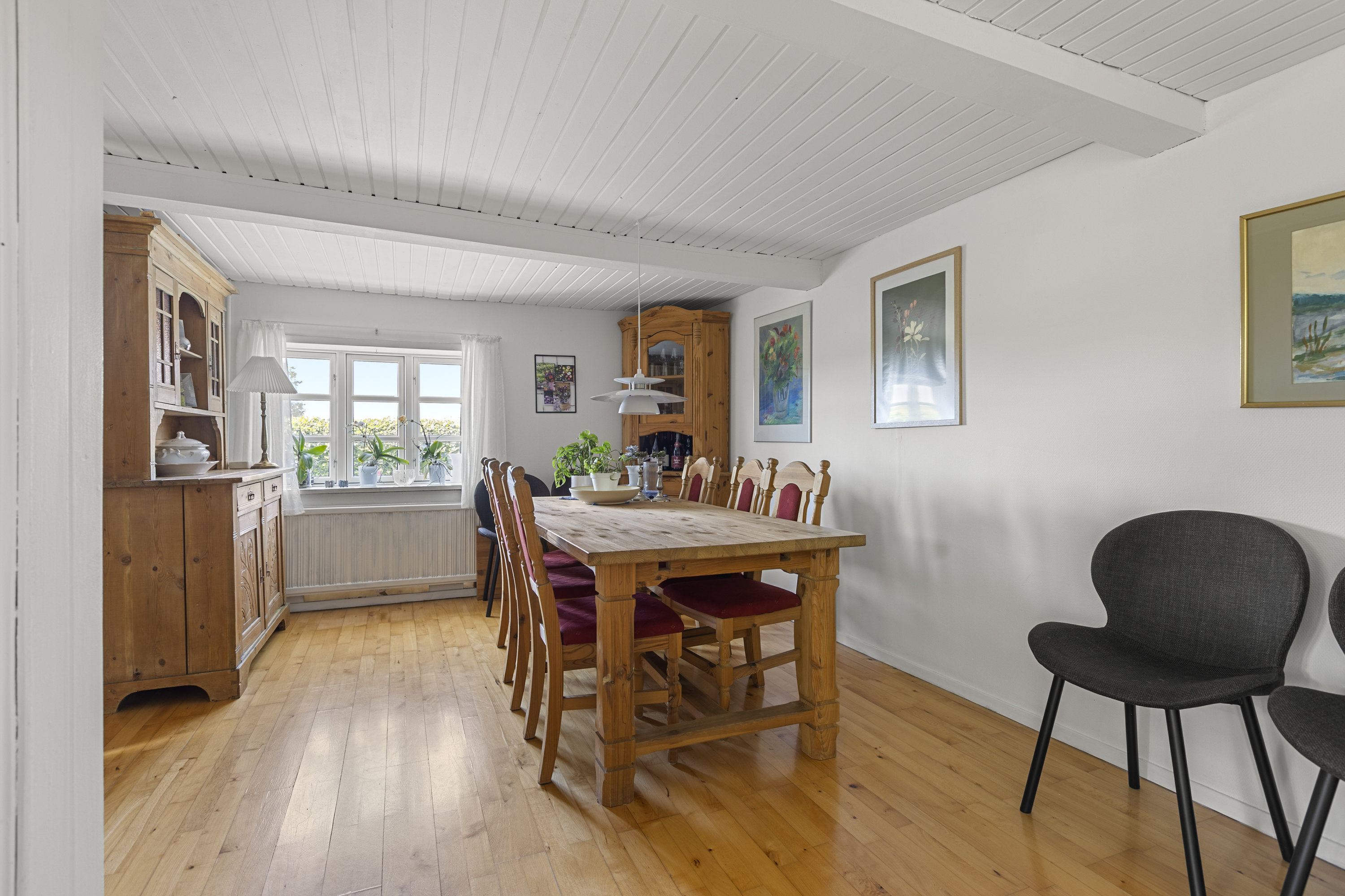 Fremhævet stue billede i fuldskærmstilstand. Billede af Kallerupvej 158, 4400 Kalundborg