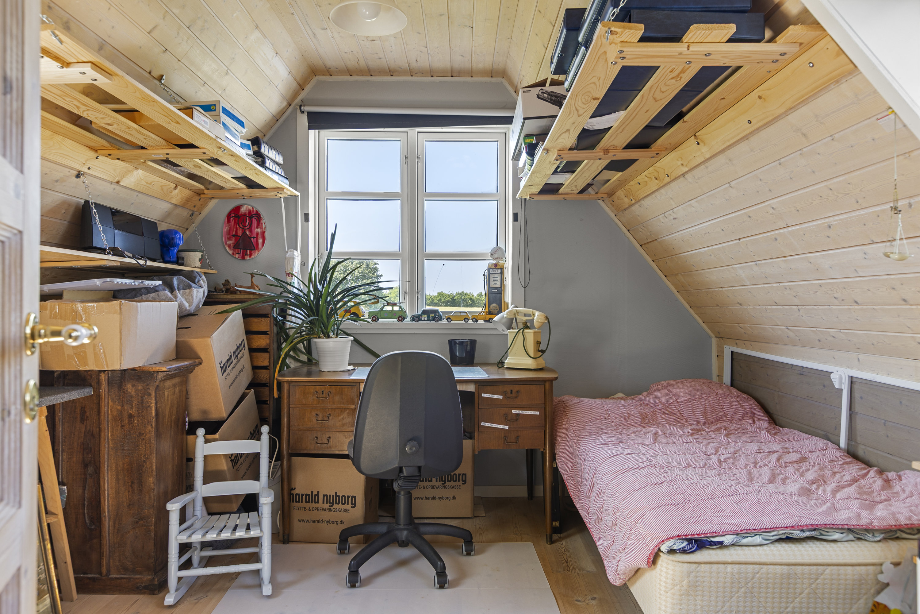 Fremhævet værelse billede i fuldskærmstilstand. Billede af Kallerupvej 158, 4400 Kalundborg