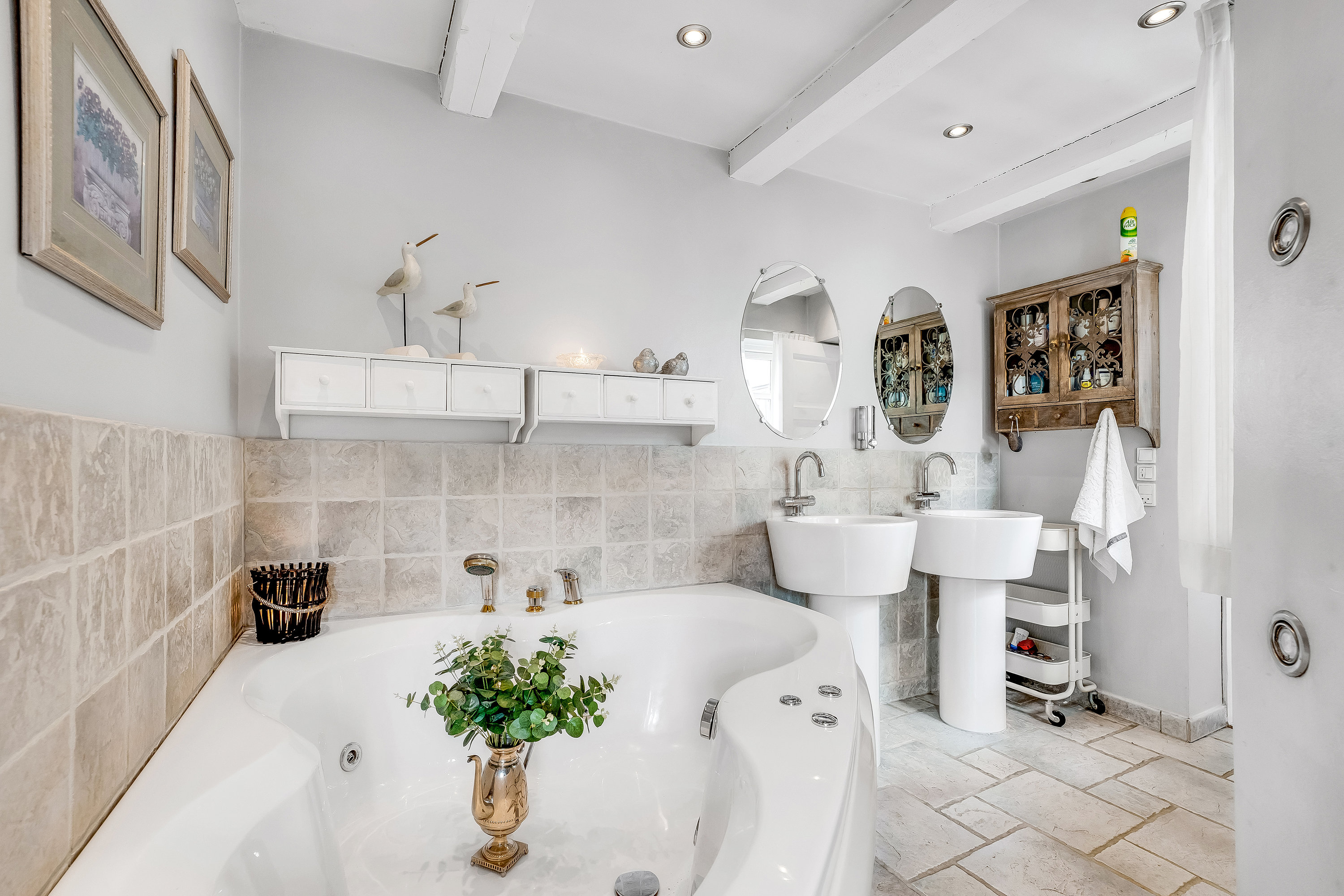 Fremhævet badeværelse billede i fuldskærmstilstand. Billede af Kirkestræde 1, 4990 Sakskøbing