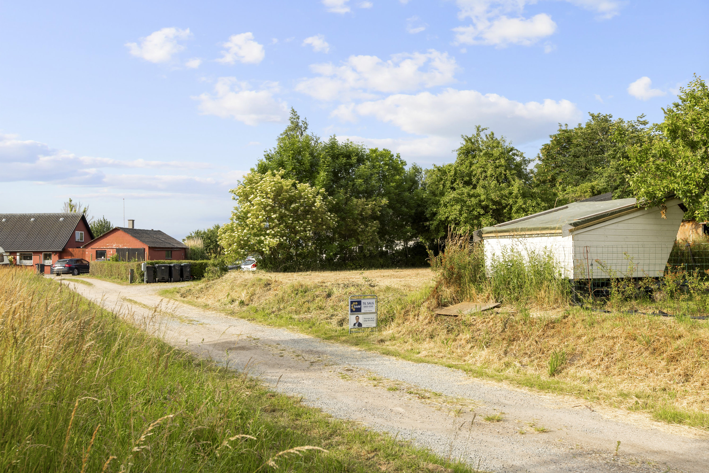Fremhævet indkørsel billede i fuldskærmstilstand. Billede af Zakarias Nielsensvej 2A, Øster Stillinge, 4200 Slagelse
