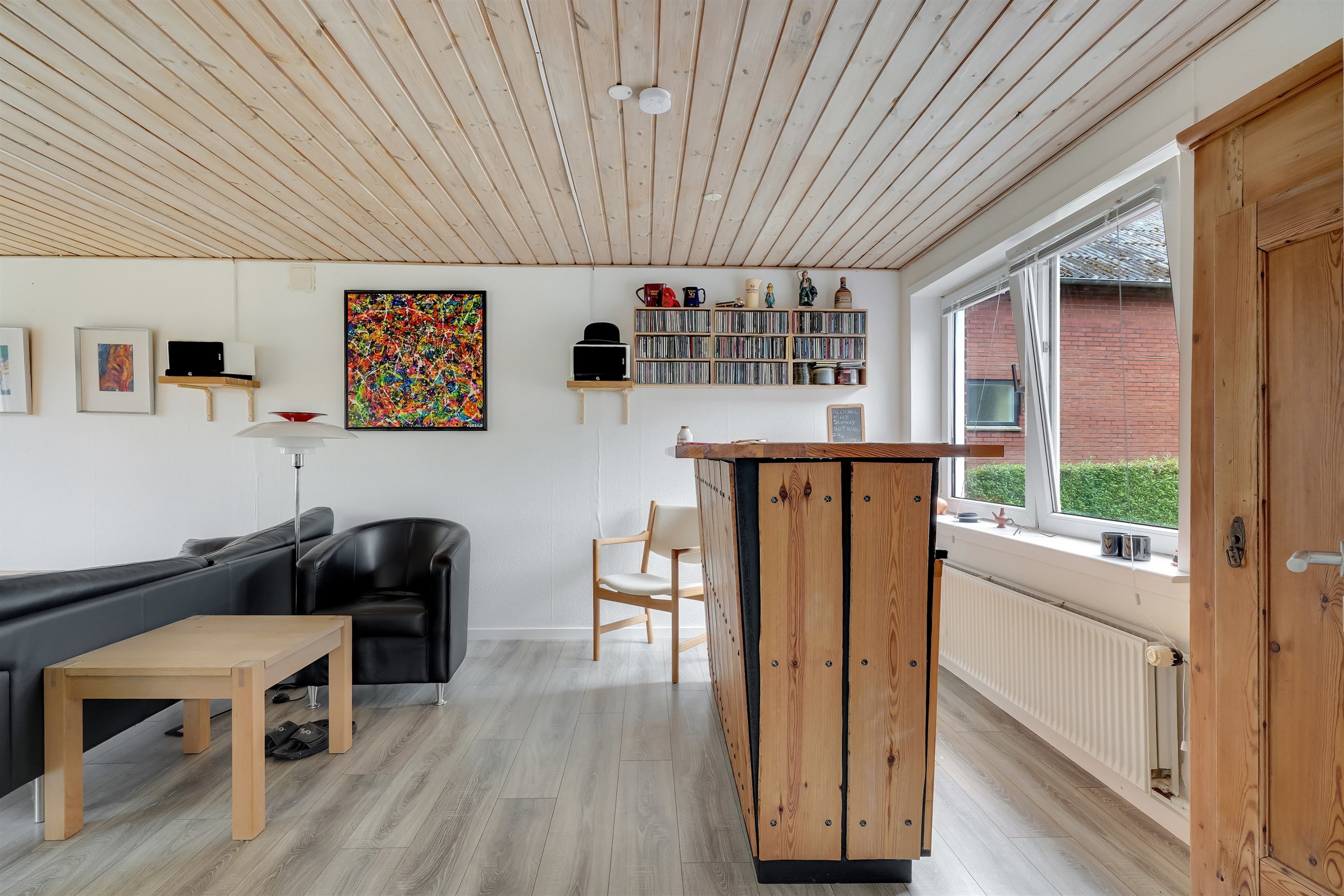 Fremhævet stue billede i fuldskærmstilstand. Billede af Byvejen 15, Rousthøje, 6818 Årre