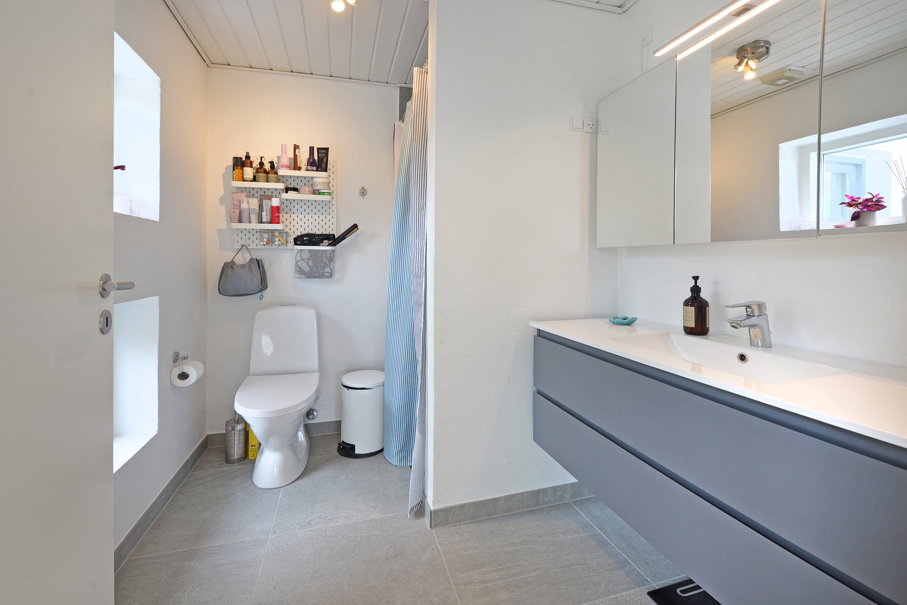 Fremhævet  billede i fuldskærmstilstand. Billede af Slugten 16, Strib, 5500 Middelfart