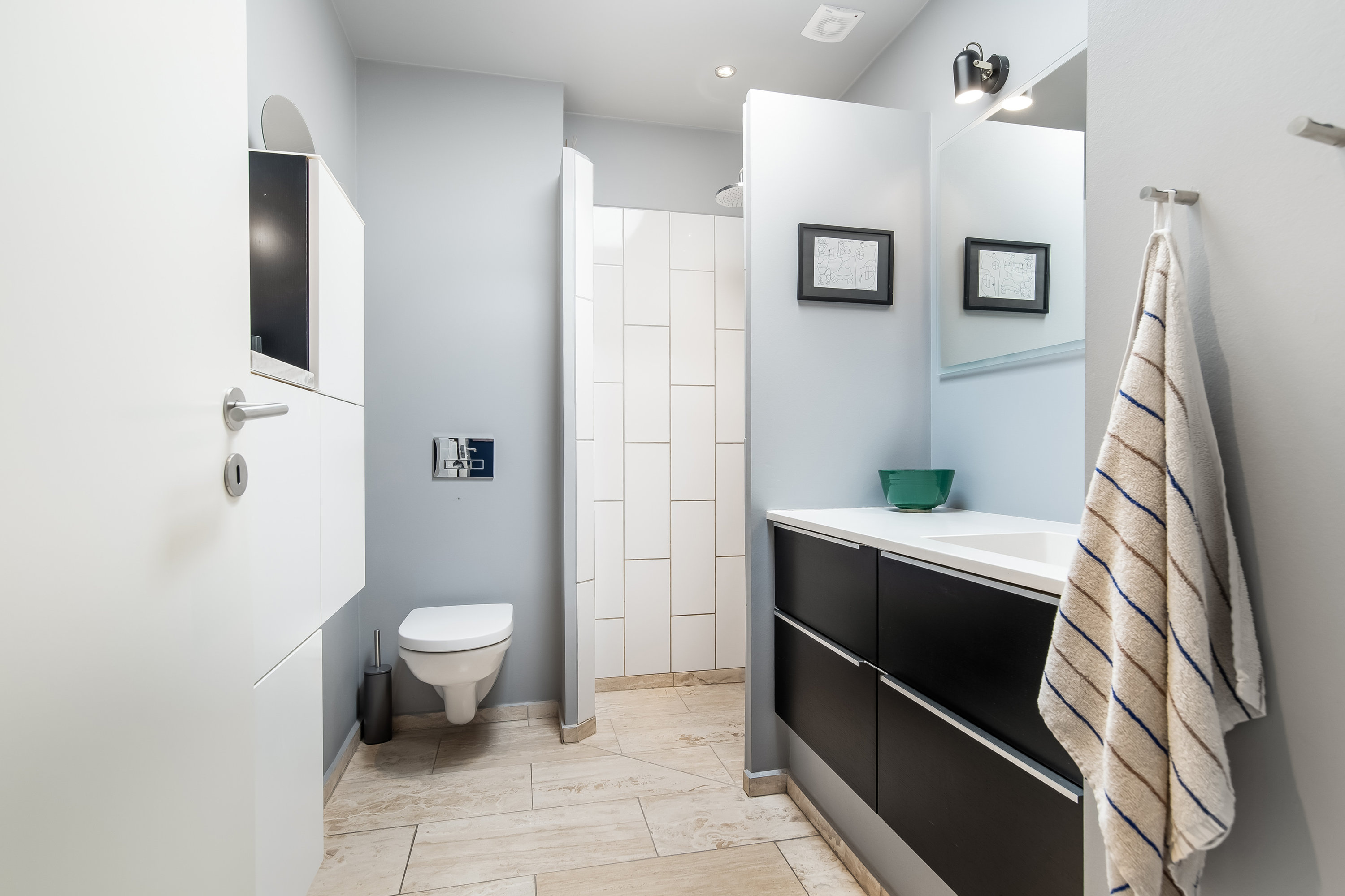 Fremhævet badeværelse billede i fuldskærmstilstand. Billede af Tingagervænget 25, Mejdal, 7500 Holstebro