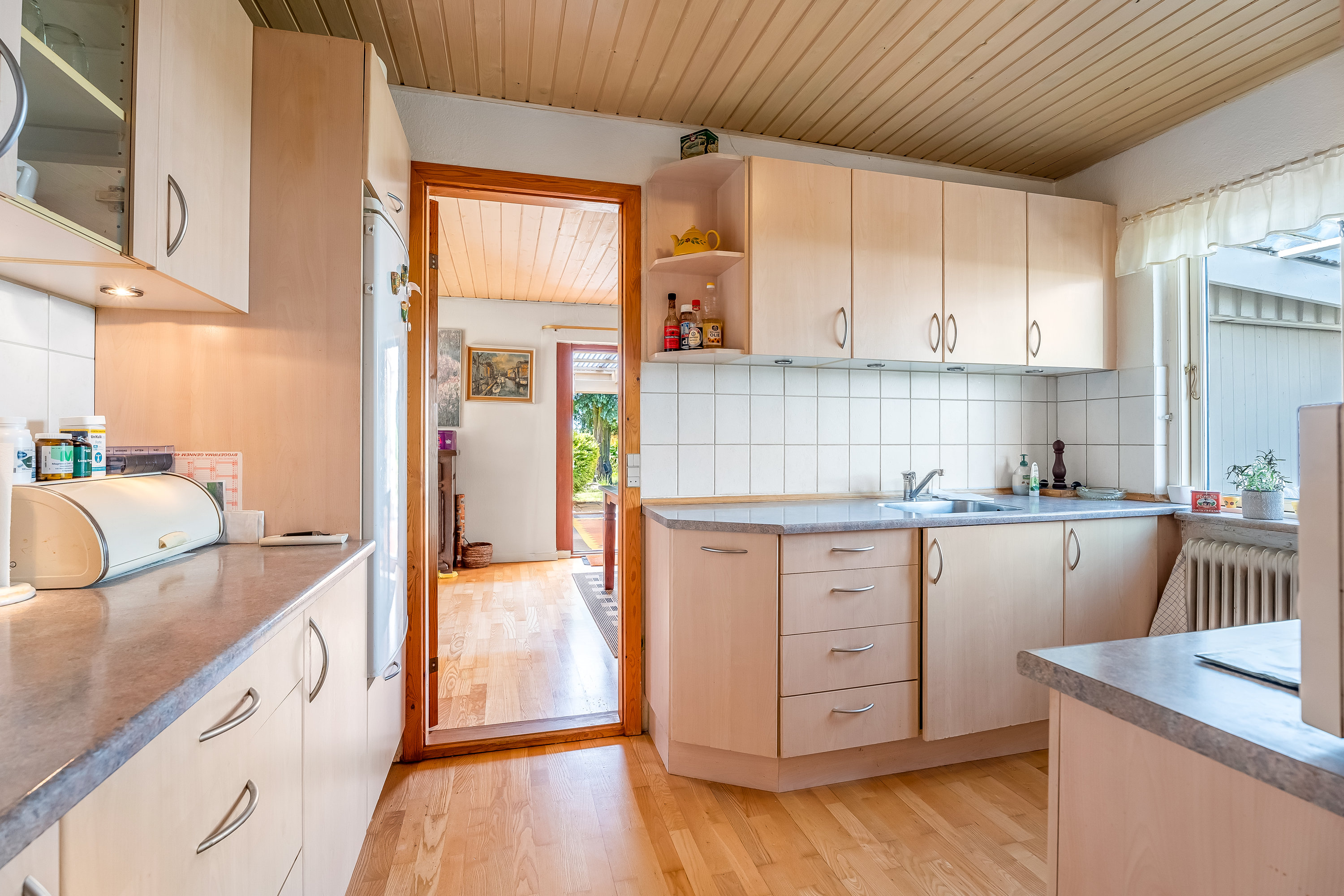 Miniaturebillede 1: køkken. Billede af Læsøvej 8, 4800 Nykøbing F