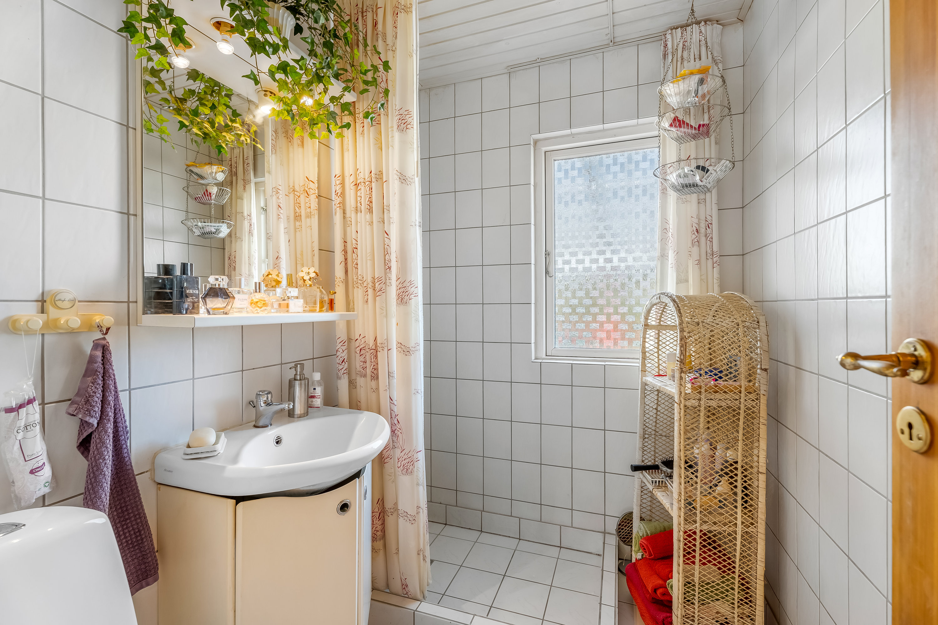 Fremhævet badeværelse billede i fuldskærmstilstand. Billede af Læsøvej 8, 4800 Nykøbing F