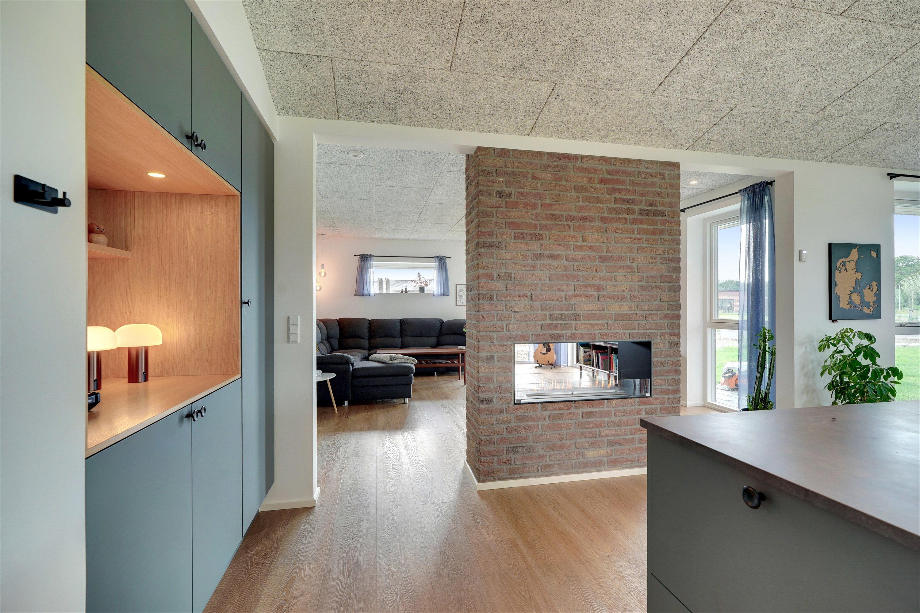 Fremhævet køkken billede i fuldskærmstilstand. Billede af Læhegnet 1, 7190 Billund