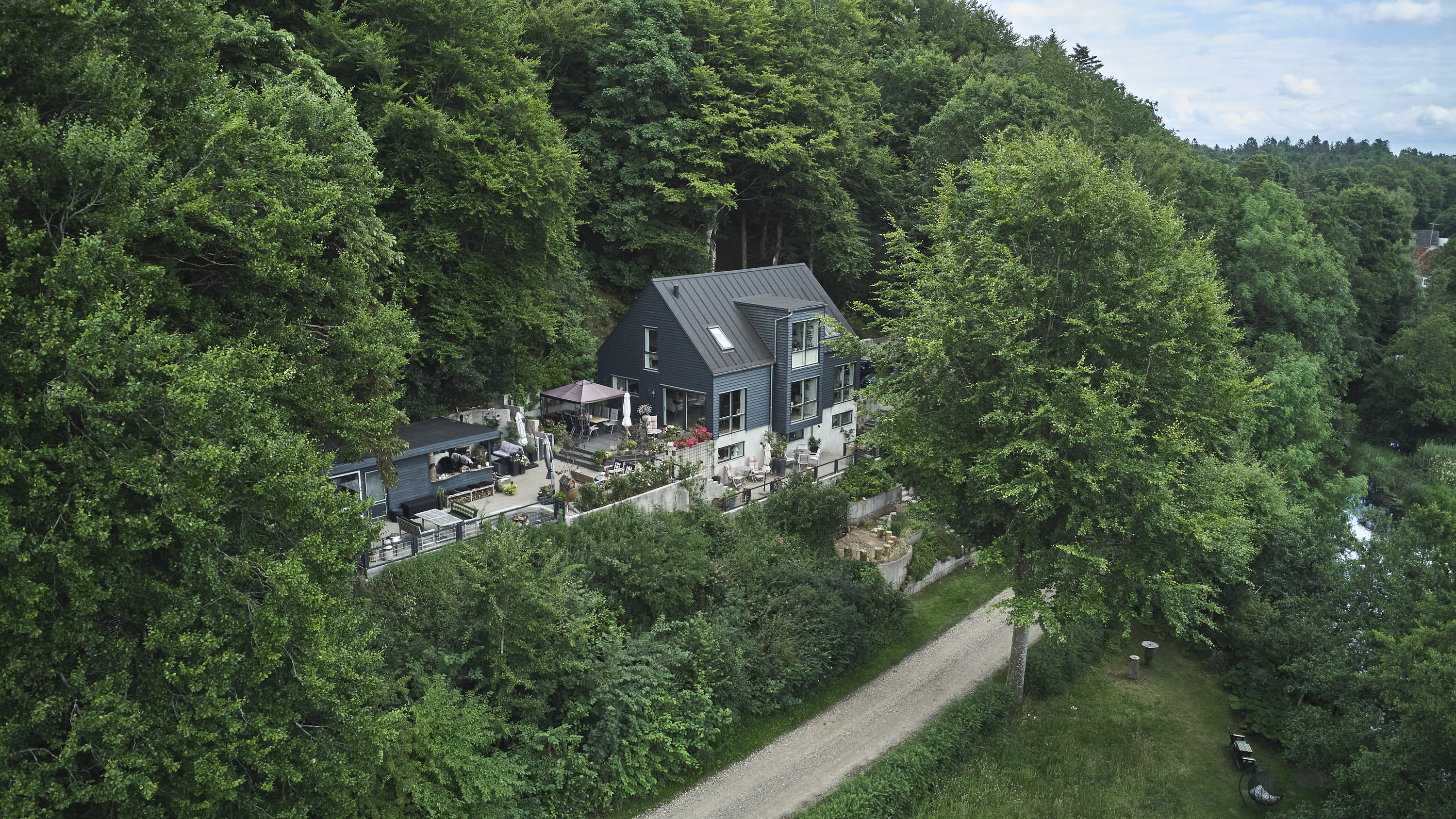 Miniaturebillede 1: luftfoto. Billede af Højlundvej 4, Voervadsbro, 8660 Skanderborg