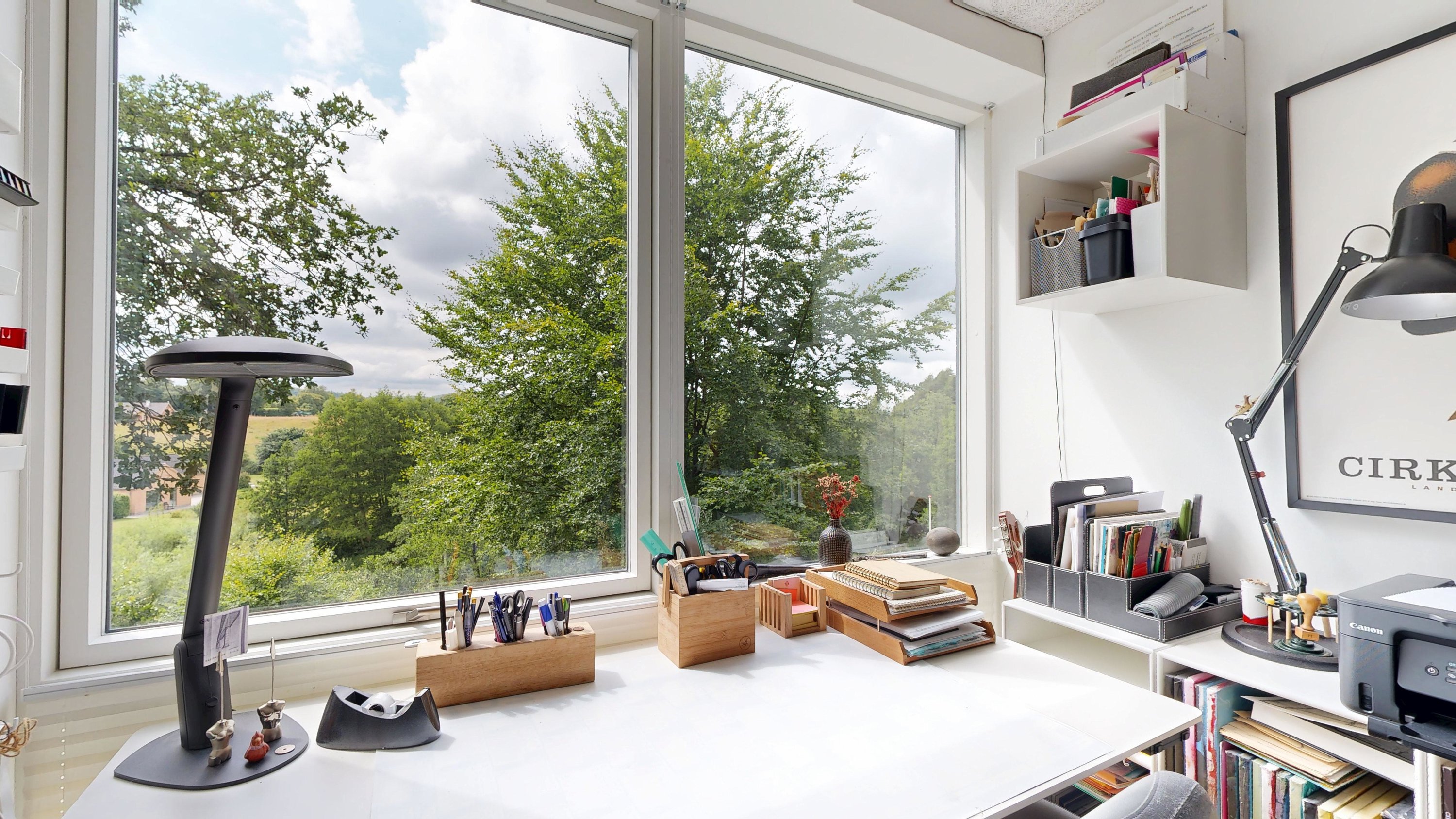 Fremhævet kontor billede i fuldskærmstilstand. Billede af Højlundvej 4, Voervadsbro, 8660 Skanderborg